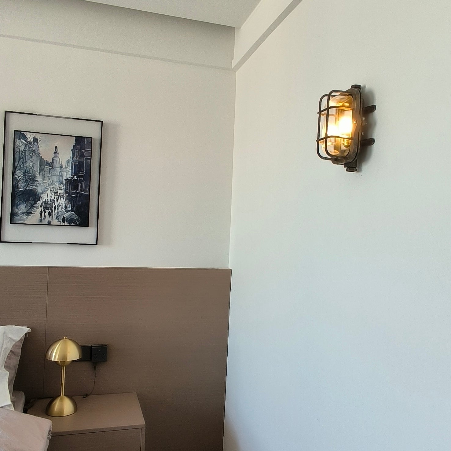 Omirara Unique Traditional Glass Wall Light - Letslighting
