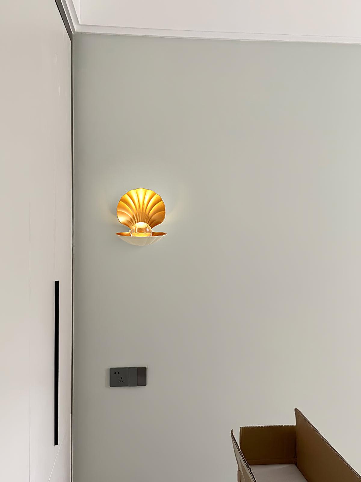 Lustra Wall Lamp Pearl Clam - Letslighting