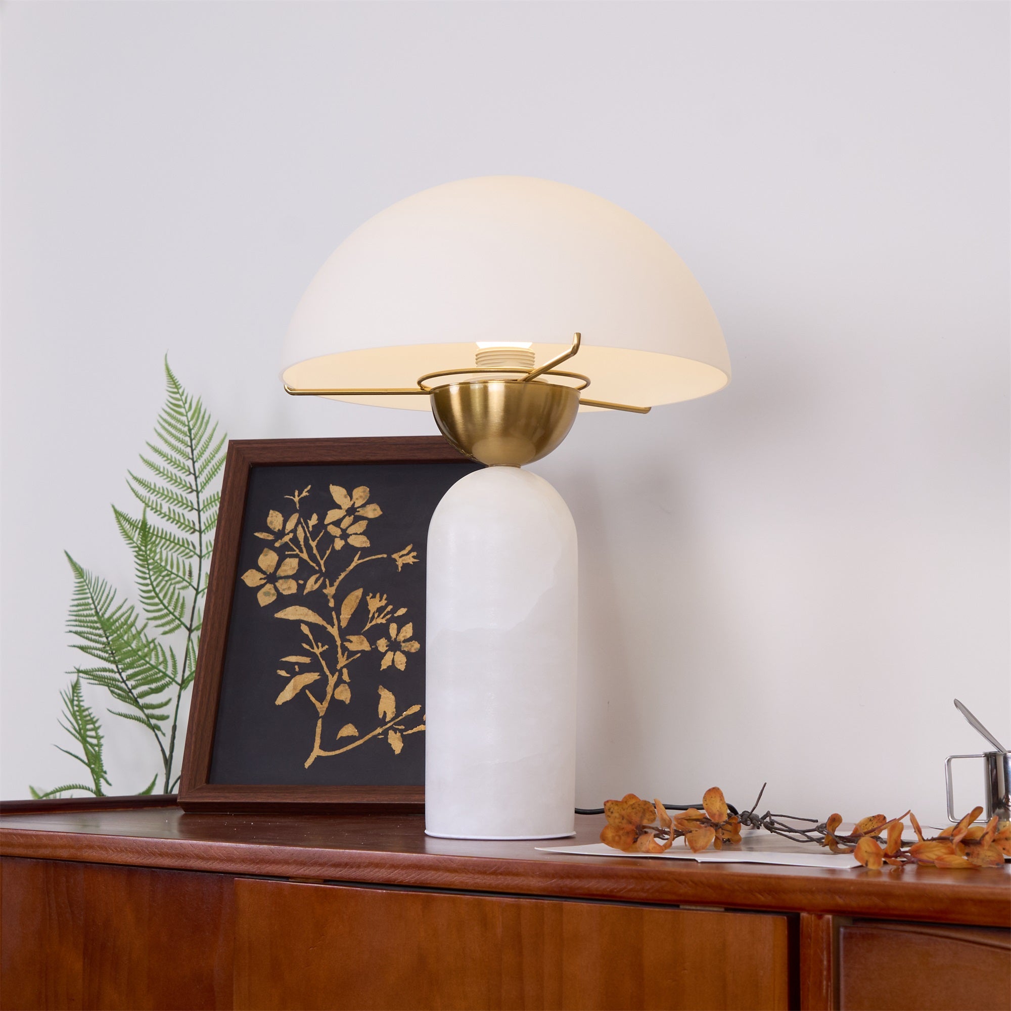 Veviniel Alabaster Table Lamp - Letslighting