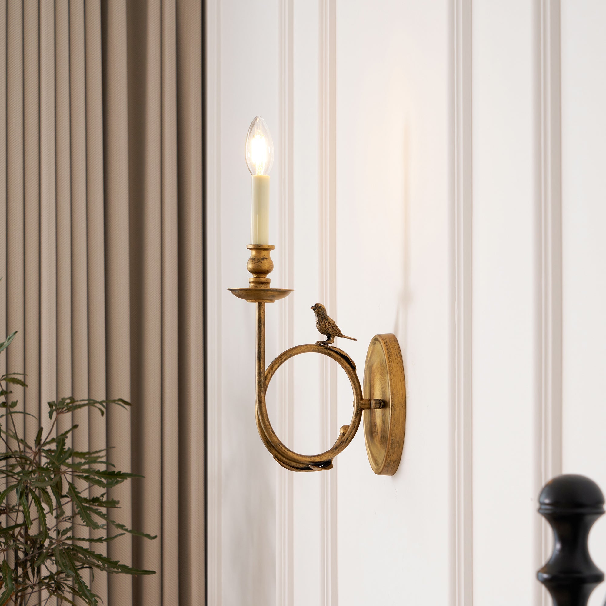 Silva Vintage Bird  Indoor Wall Sconce