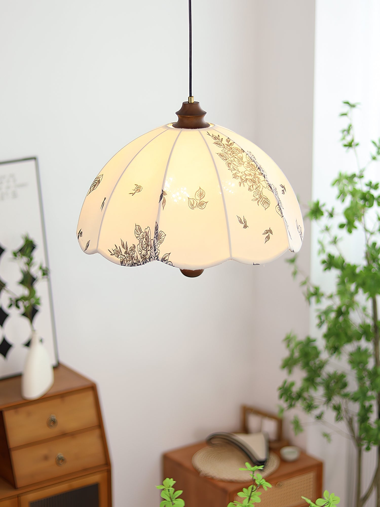Vevenir Petal Whisper Wood Fabric Pendant Lamp - Letslighting