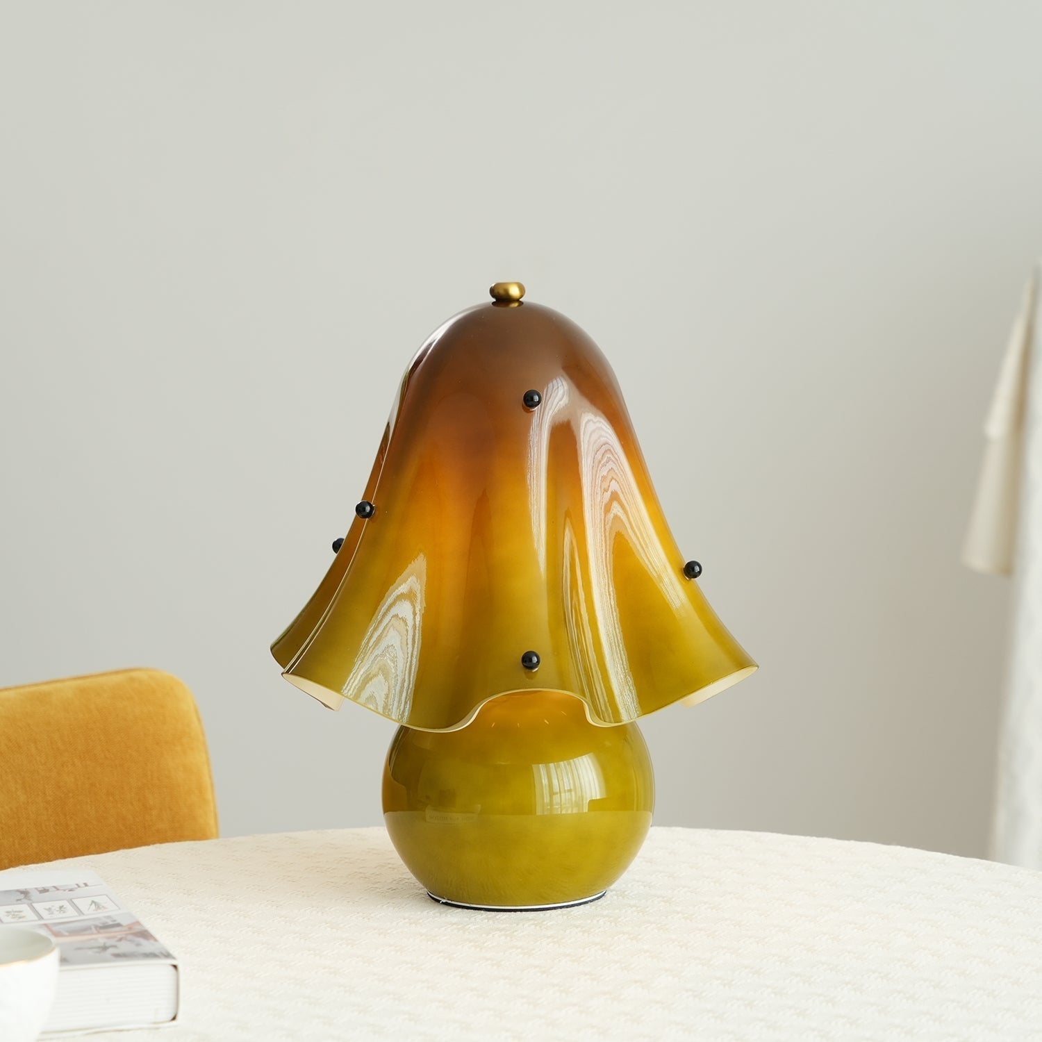 Petalia Modern Metal & Glass Table Light