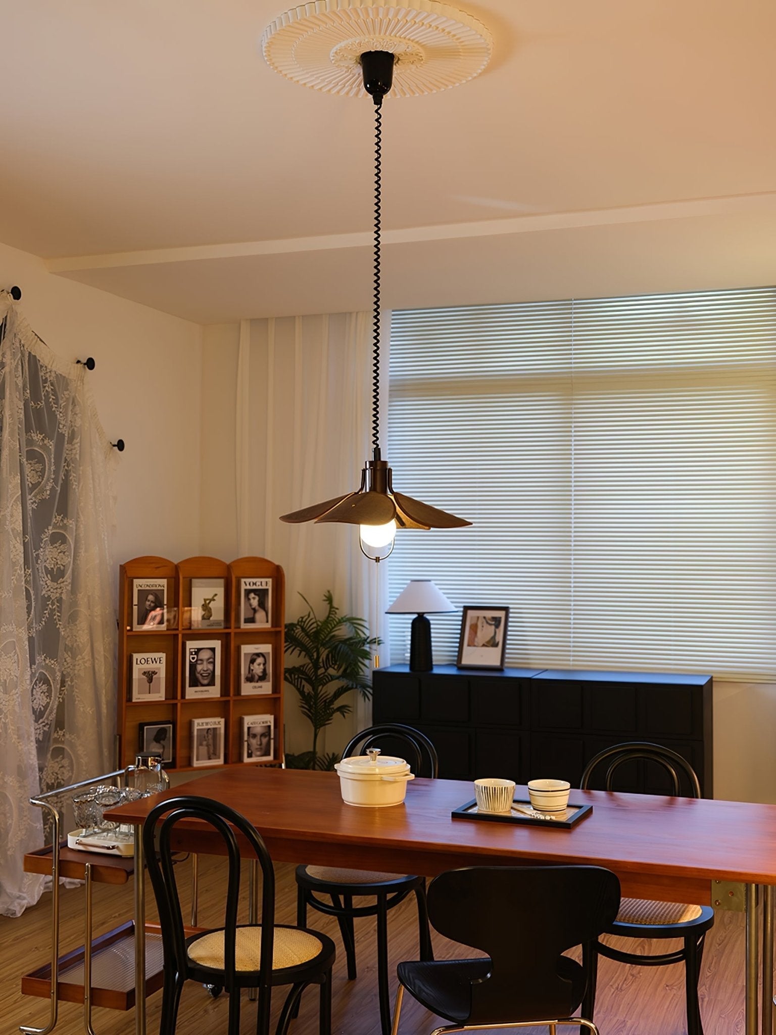 Utalion Traditional Petal Bloom Wood Fabric Pendant Light - Letslighting