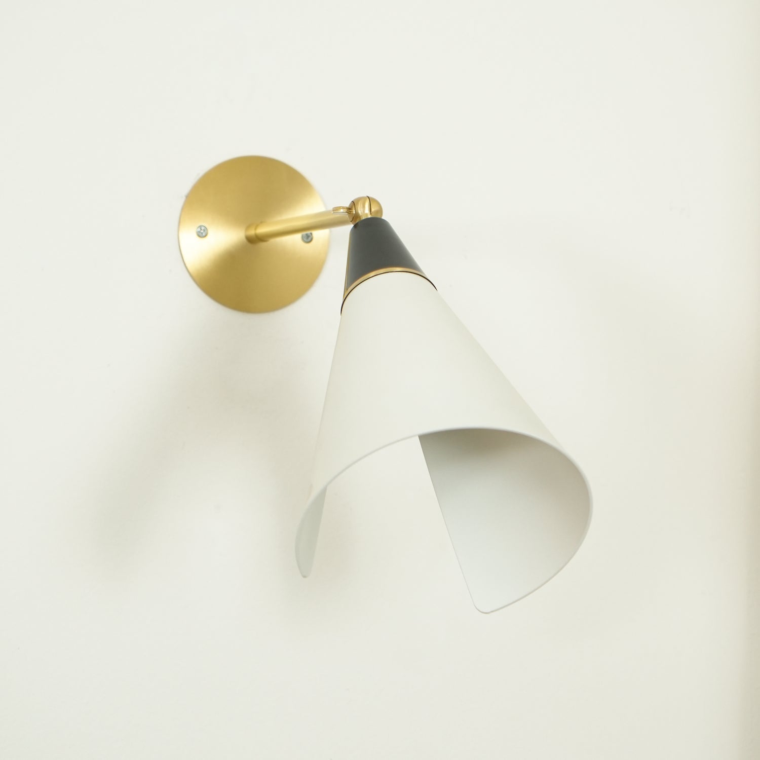 Cevare Modern Minimalist Wall Lamp - Letslighting