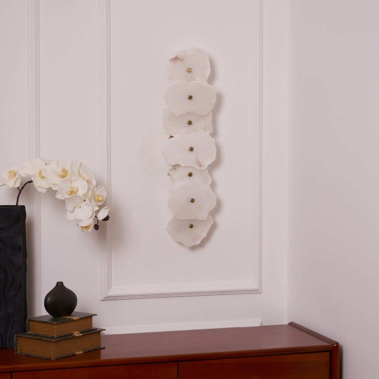Ritta Alabaster Flower Wall Lamp
