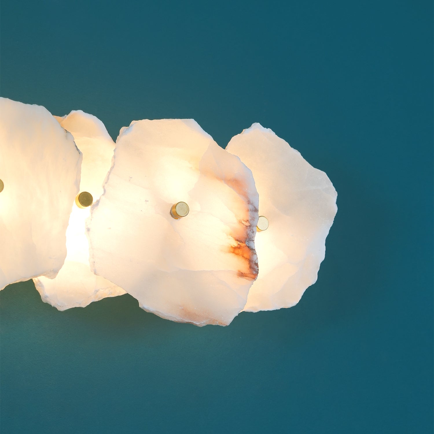 Ritta Alabaster Flower Wall Lamp