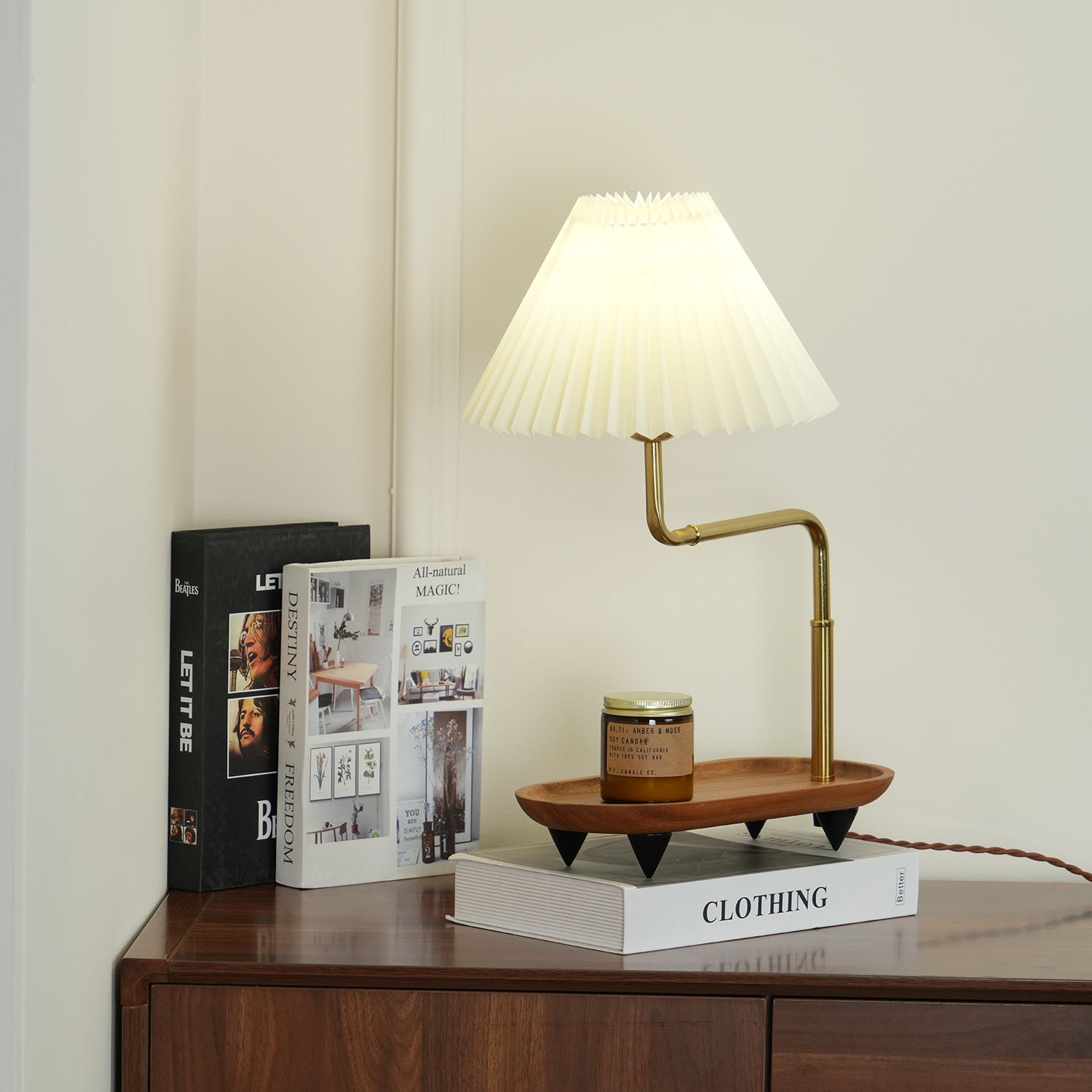 Alva Wooden Fabric Vintage Table Lamp - Letslighting