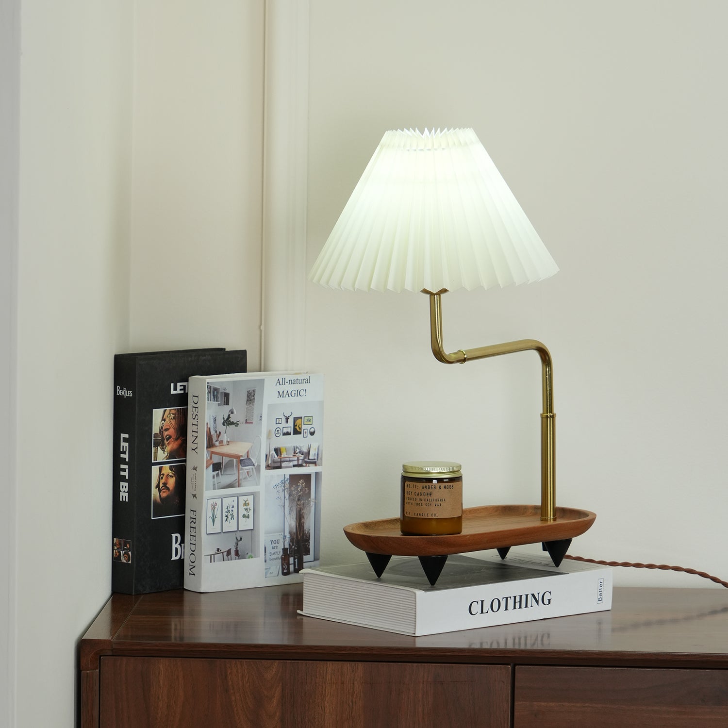 Alva Wooden Fabric Vintage Table Lamp - Letslighting