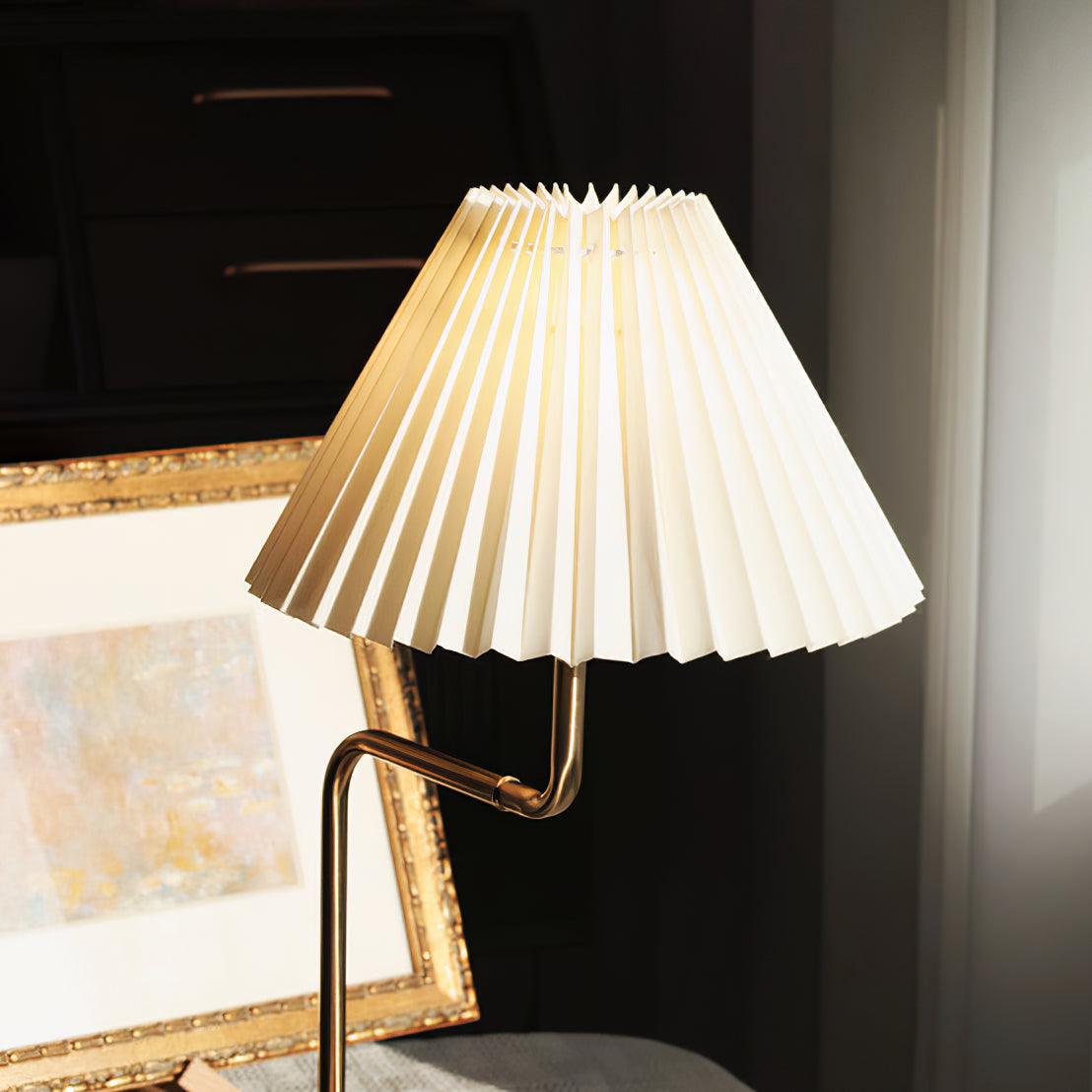 Alva Wooden Fabric Vintage Table Lamp - Letslighting