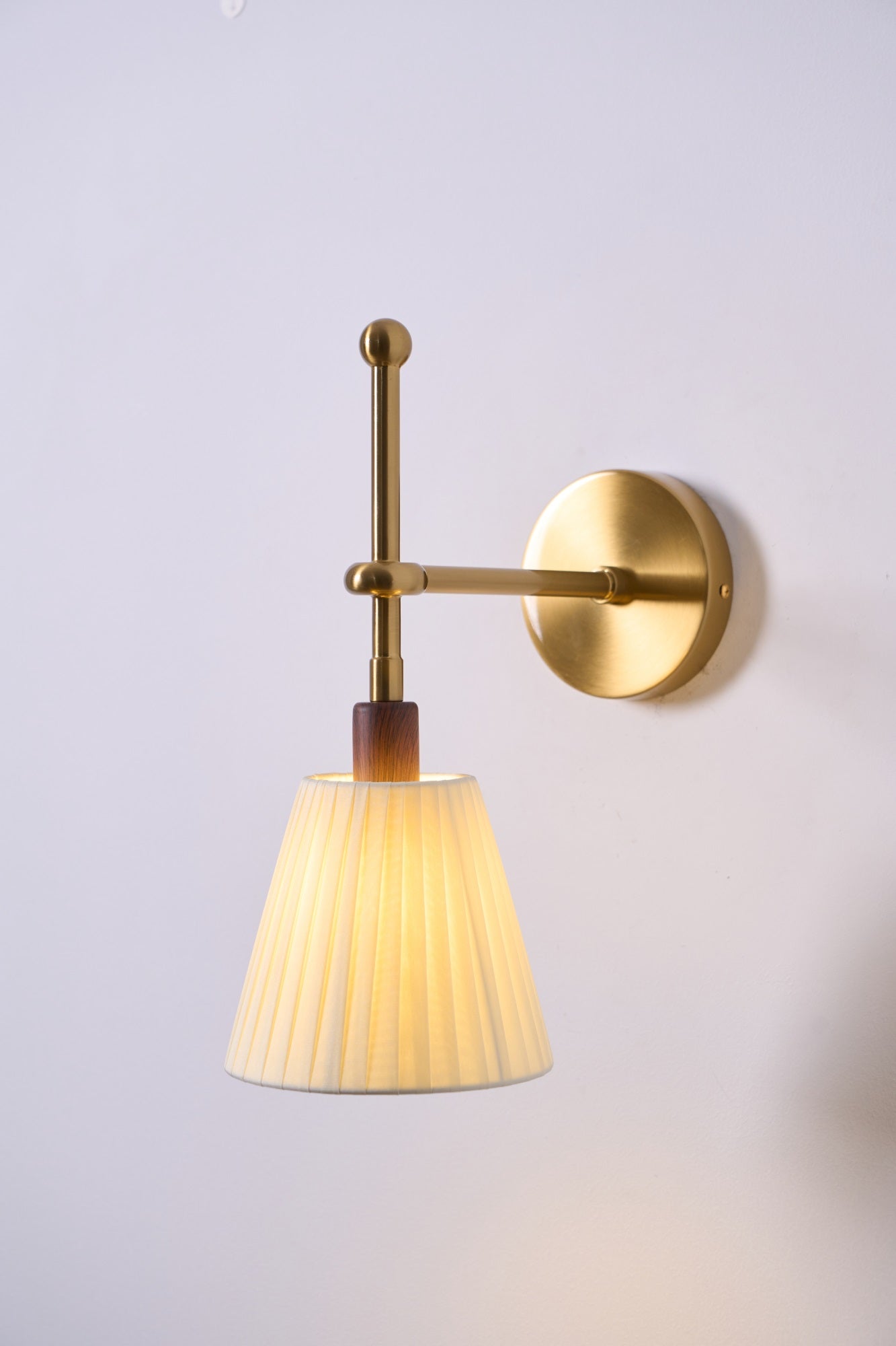 Lustra Wall Lamp Pleated Fabric Brass - Letslighting