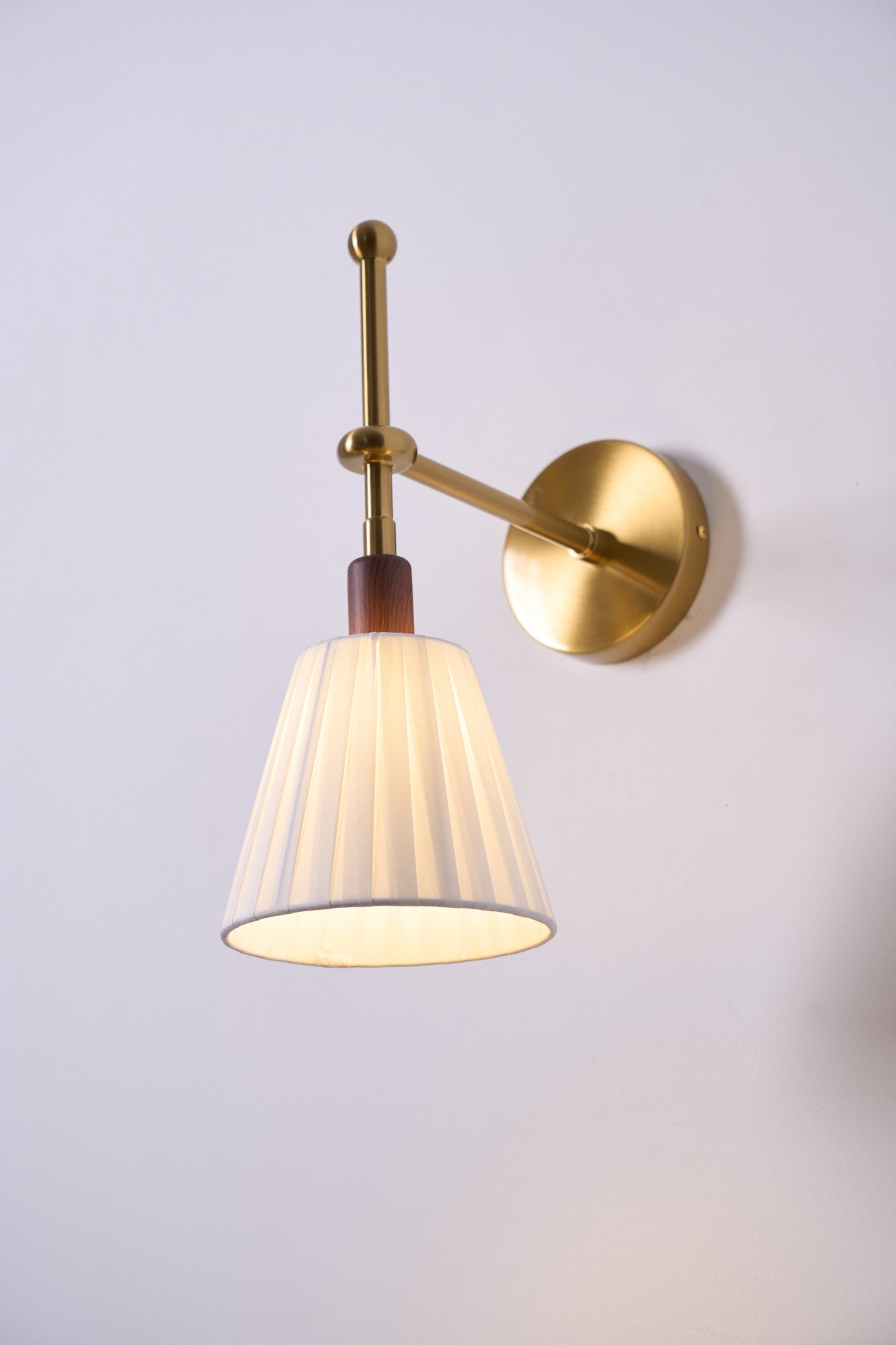 Lustra Wall Lamp Pleated Fabric Brass - Letslighting