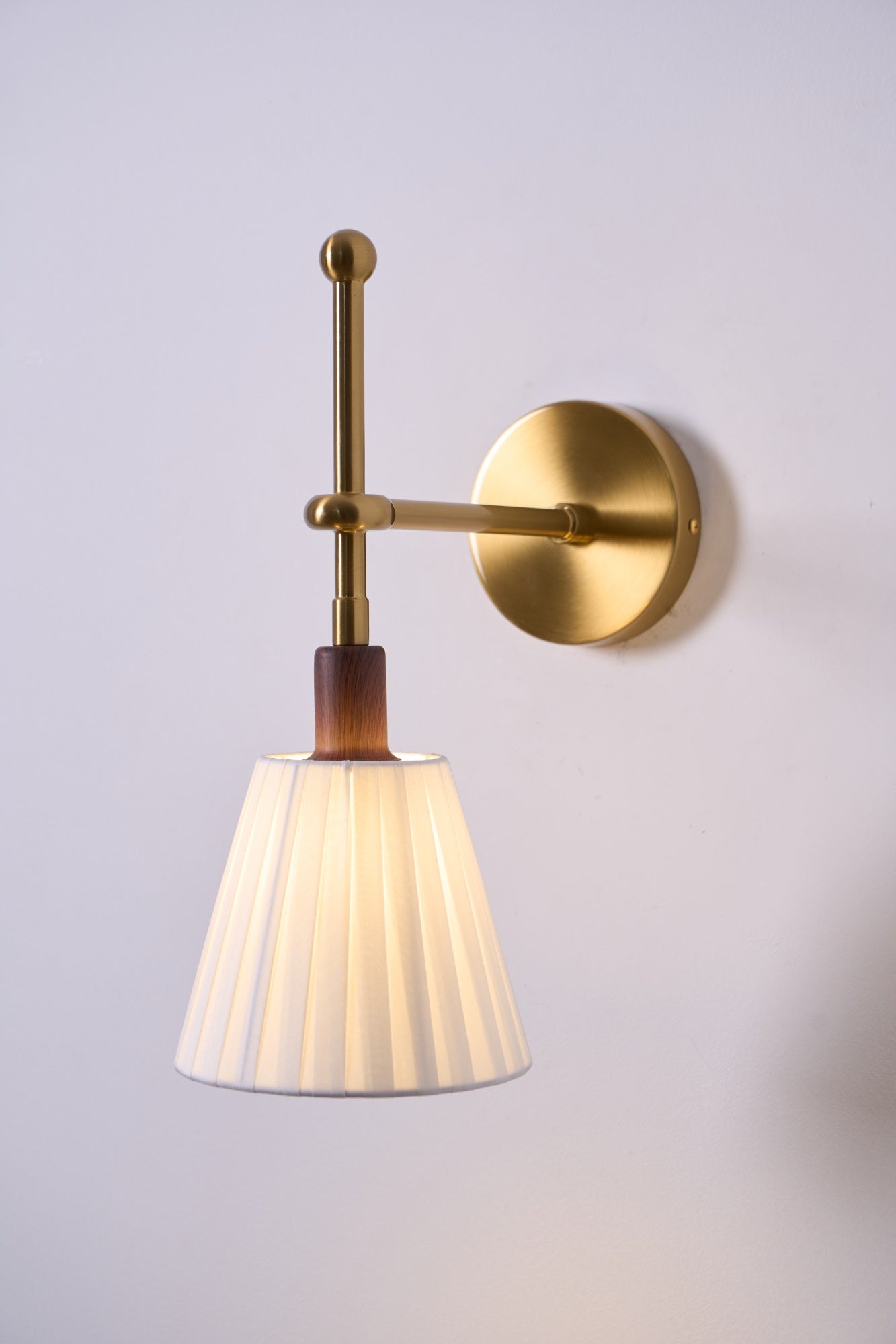 Lustra Wall Lamp Pleated Fabric Brass - Letslighting