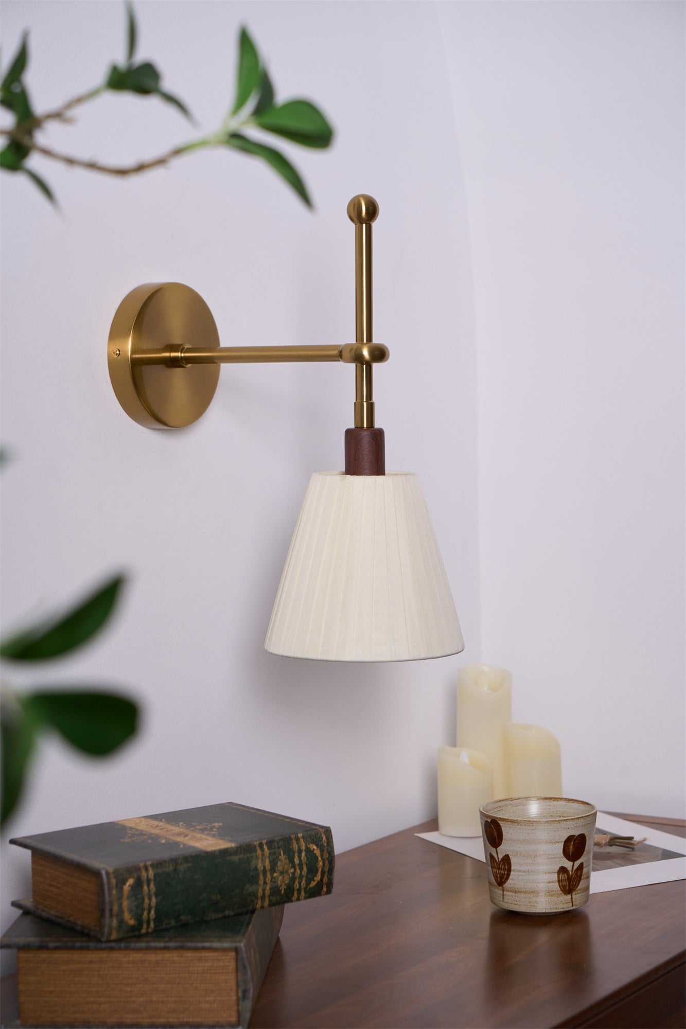 Lustra Wall Lamp Pleated Fabric Brass - Letslighting
