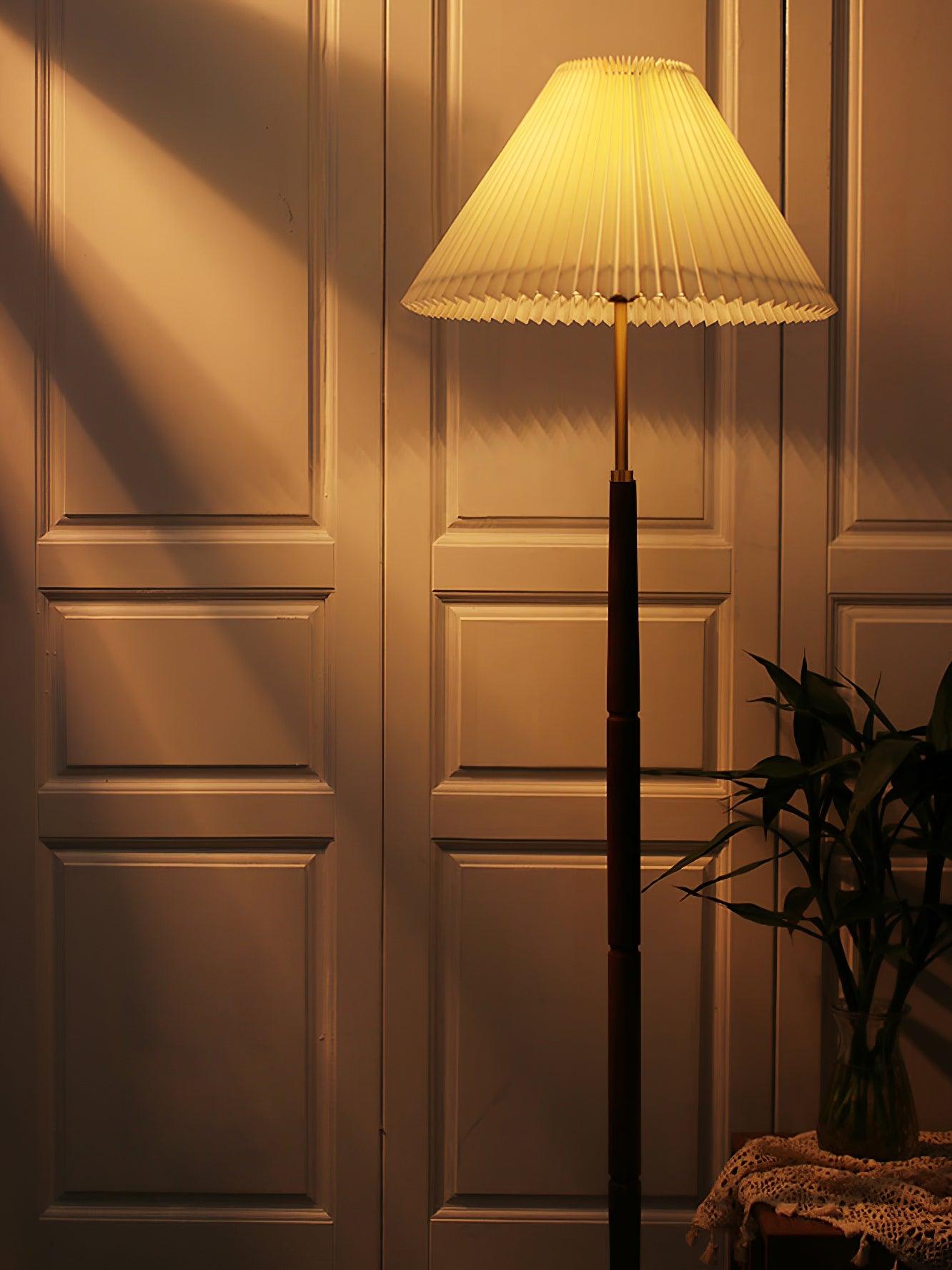 Cary Minimalist Wood Floor Lamp - Letslighting