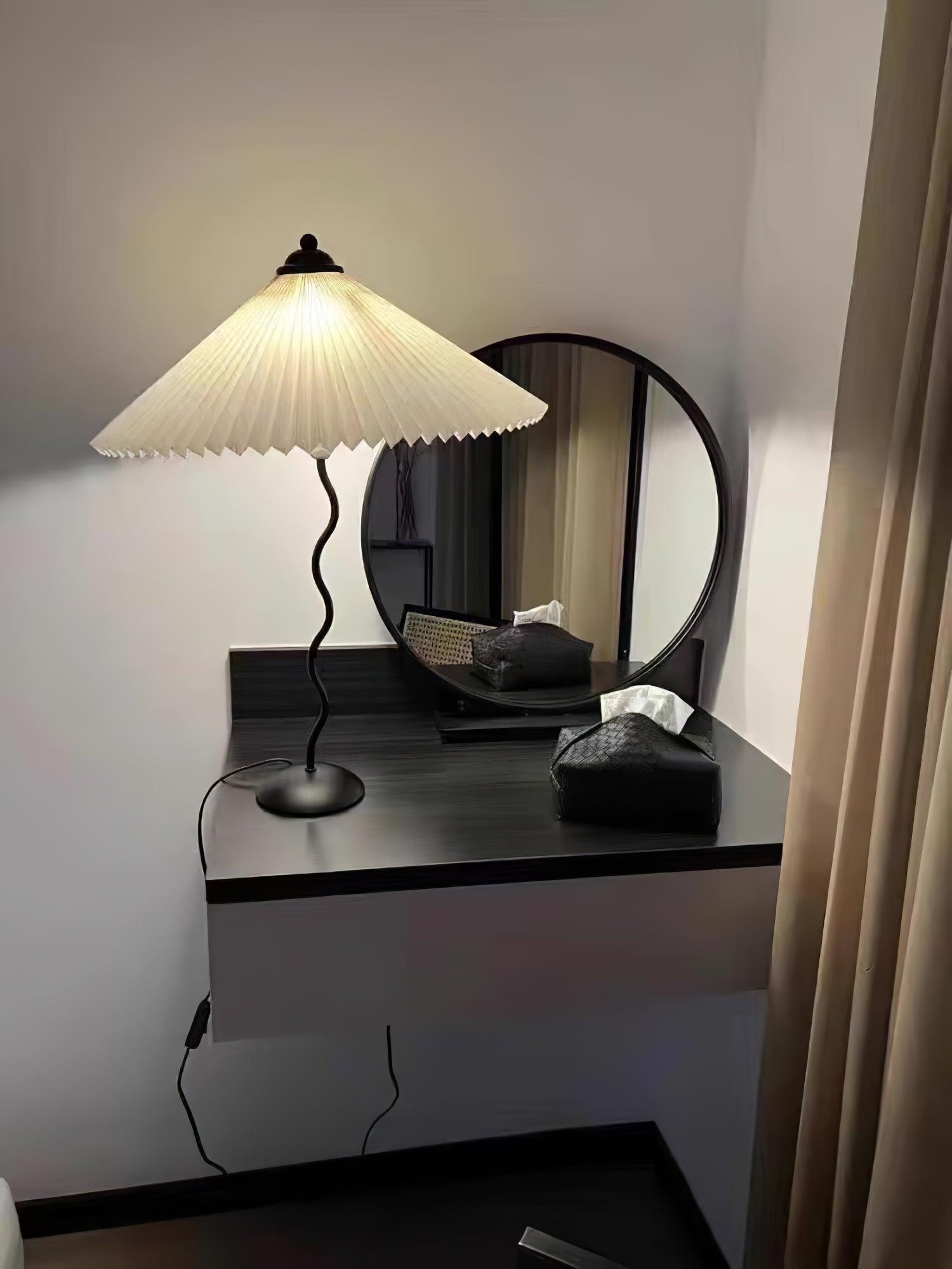Floran Fabric Artistic Table Lamp - Letslighting