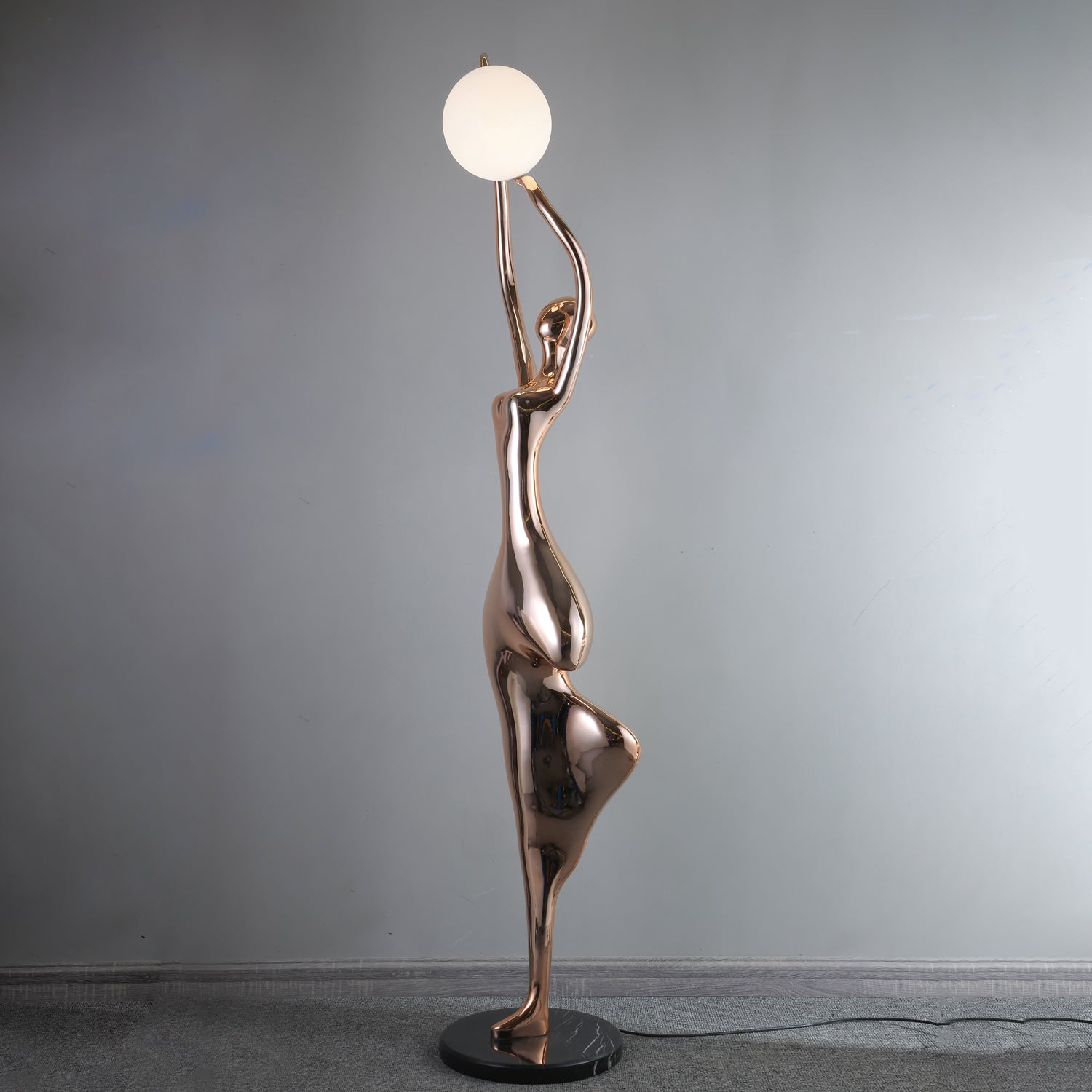 Emiryra Golden Sculptural Floor Lamp - Letslighting