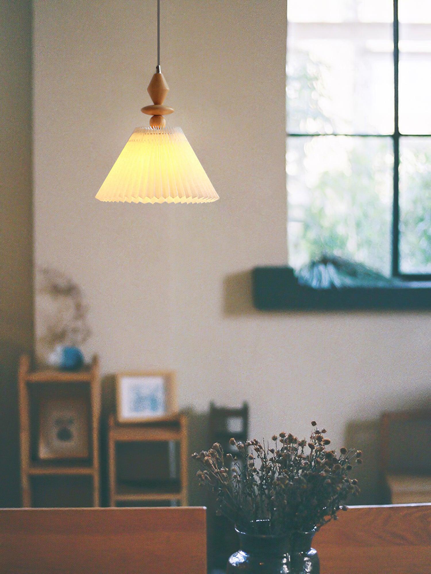 Eurrinion Wood Pendant Light