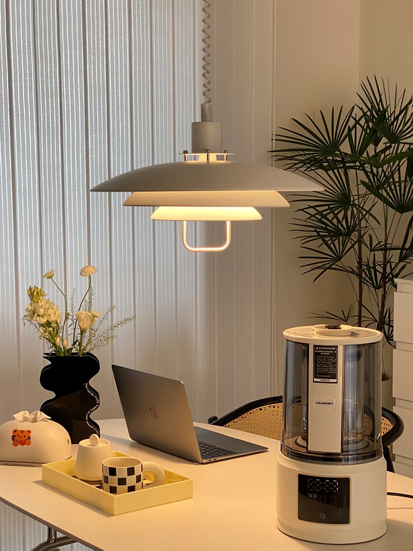 Arithra Aluminum Glam Pendant Lamp - Letslighting