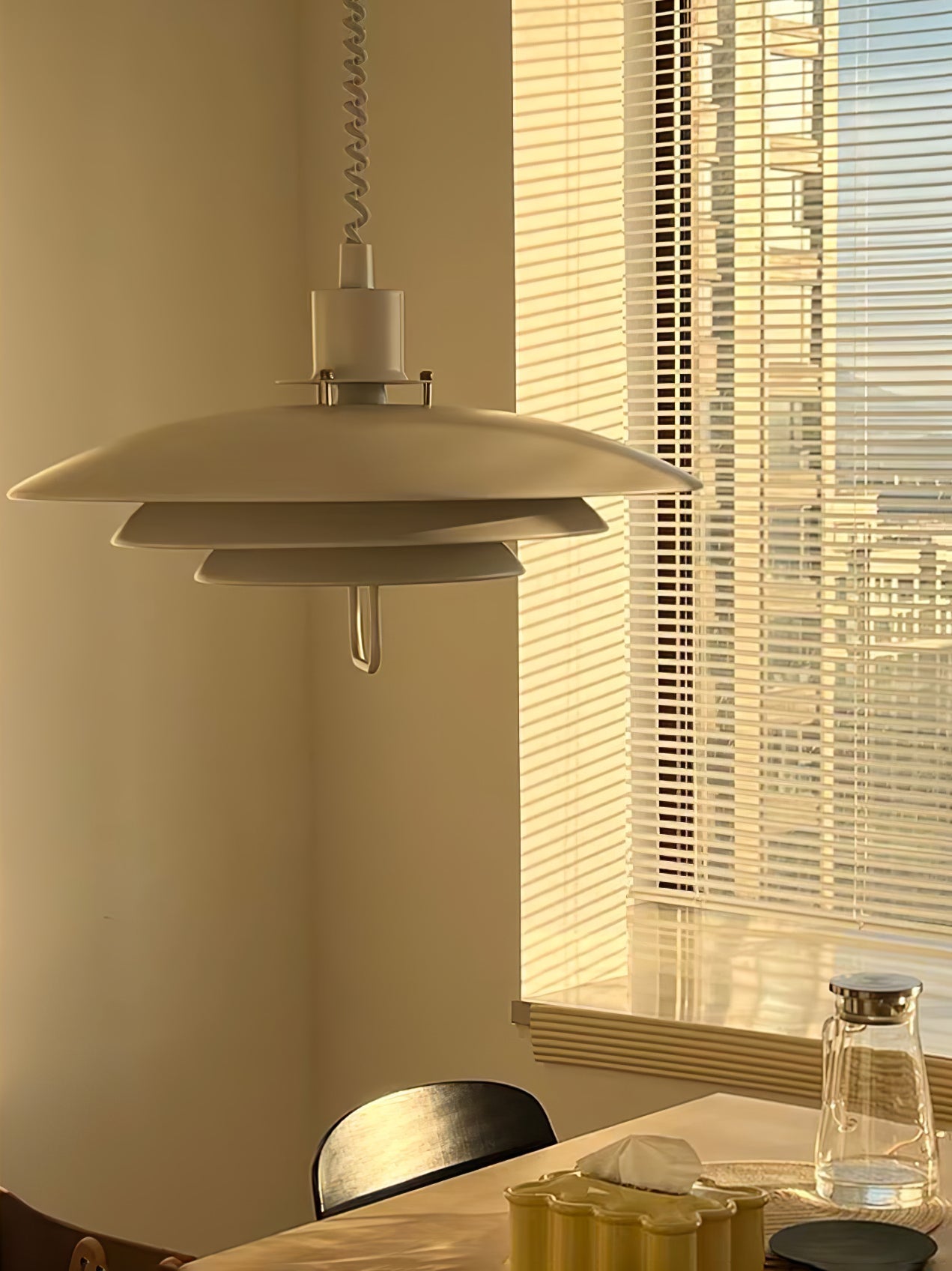 Arithra Aluminum Glam Pendant Lamp - Letslighting