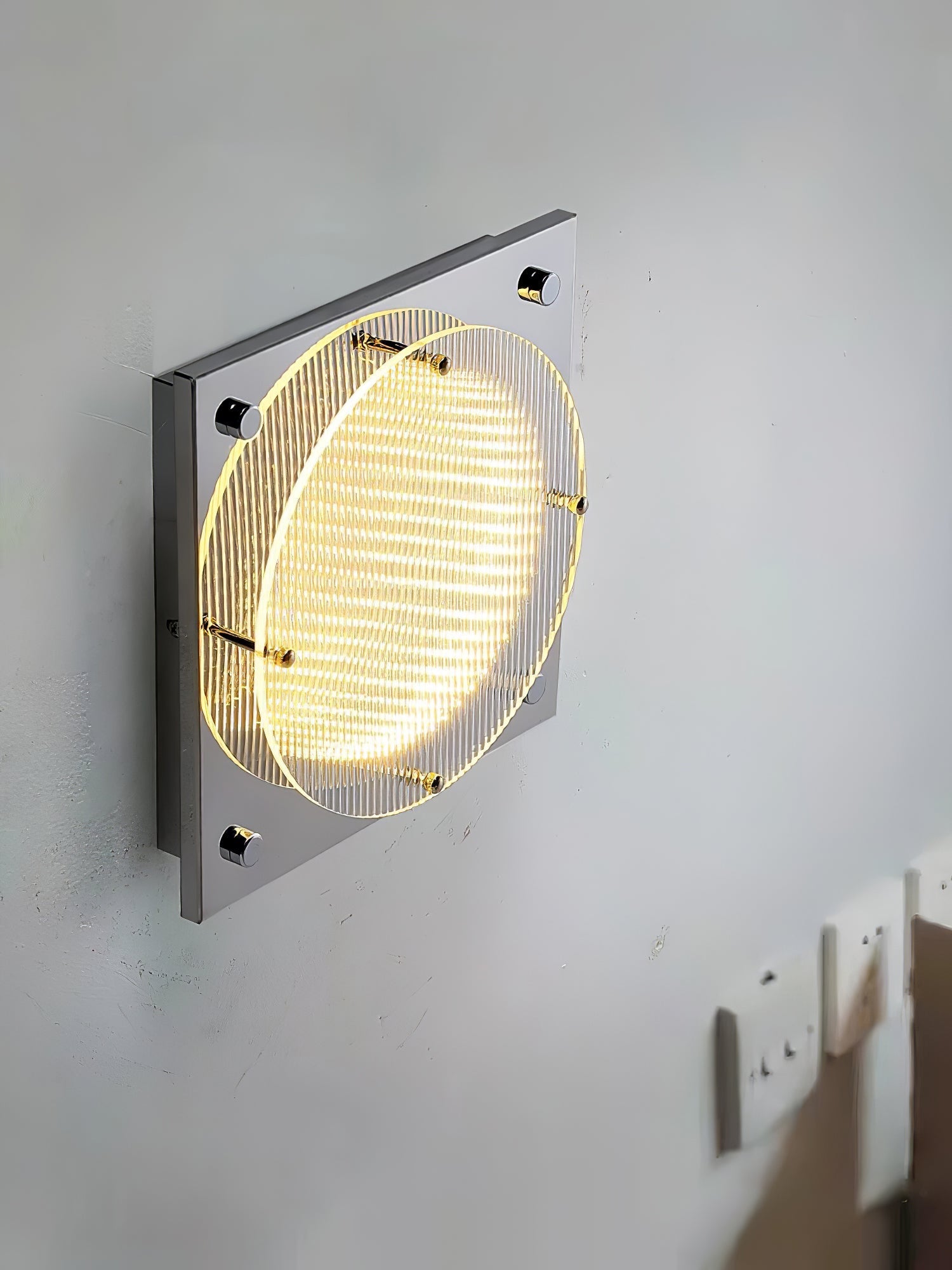 Isolora Nordic Art Shield Sconce Wall lamp - Letslighting