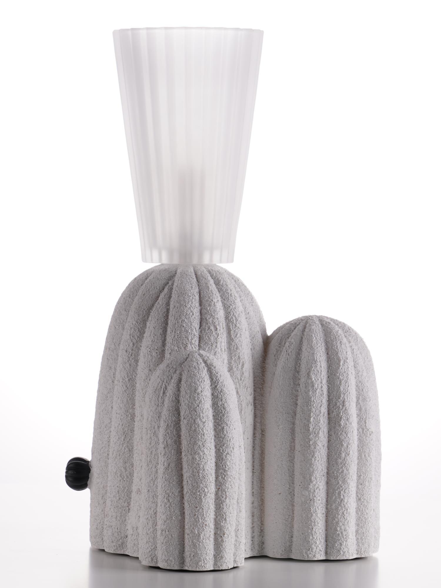 Zaraice Resin Artistic Table Lamp - Letslighting