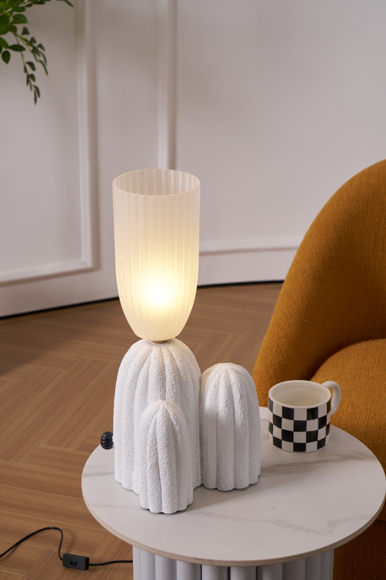 Zaraice Resin Artistic Table Lamp - Letslighting