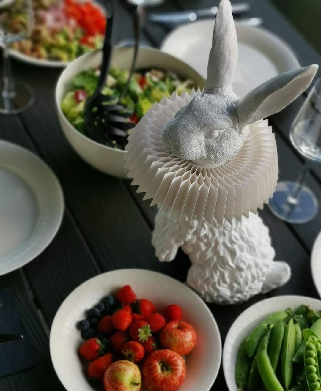 Eldaian Resin Playful Table Lamp - Letslighting