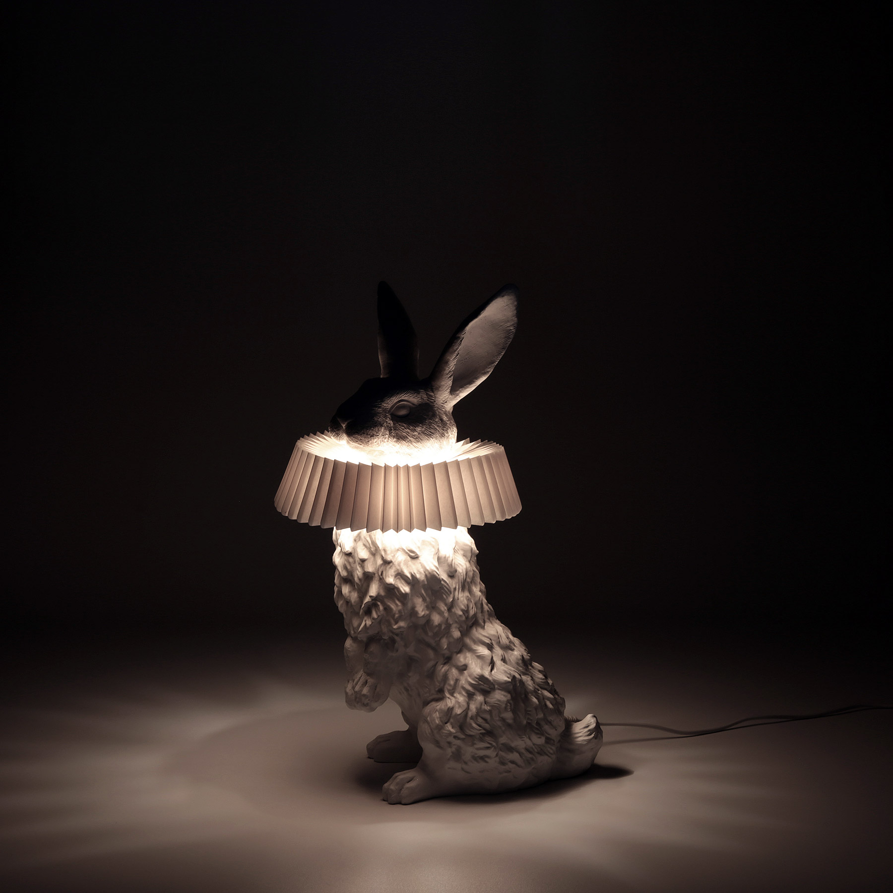 Eldaian Resin Playful Table Lamp - Letslighting