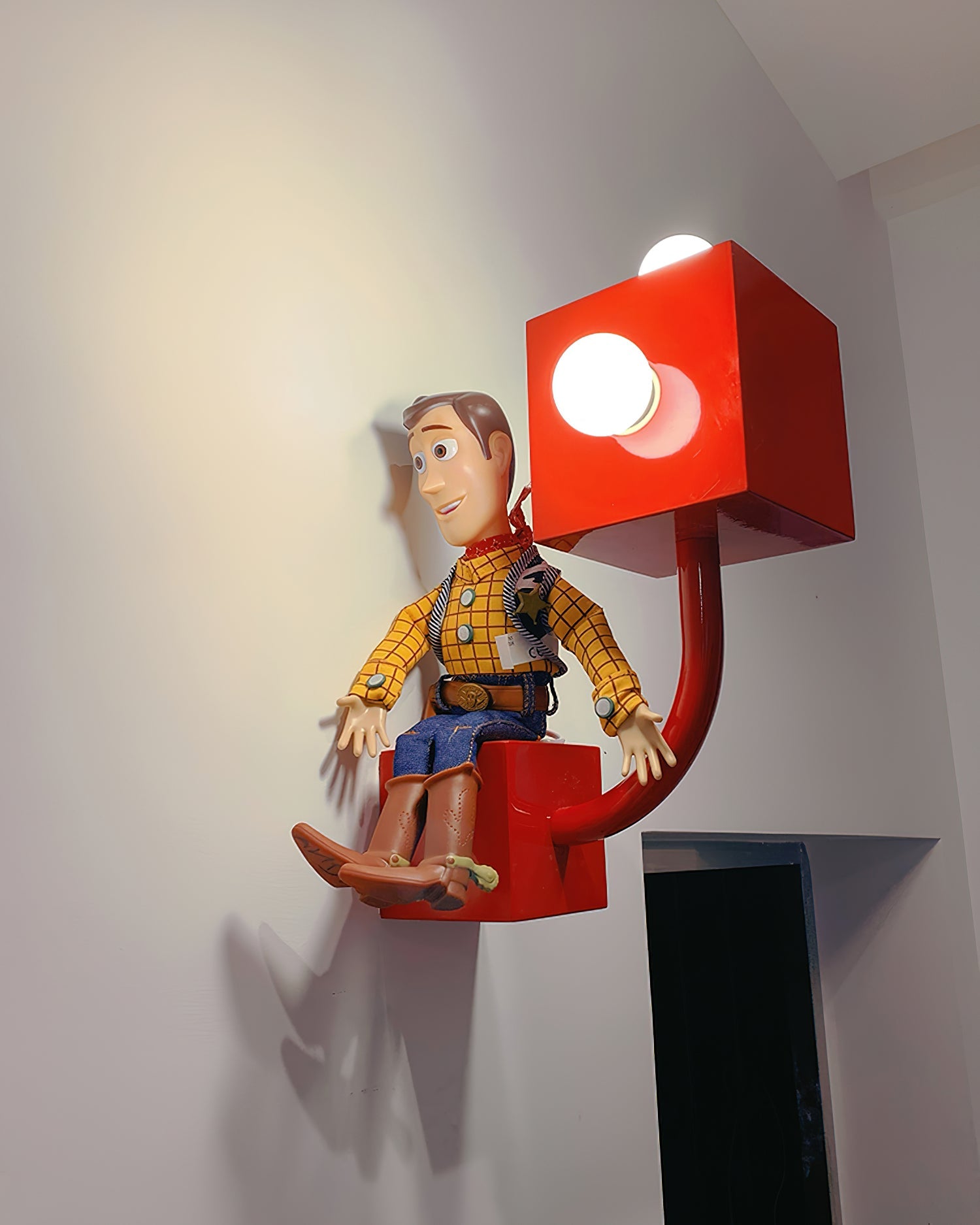 AvantCube Red Wall Lamp - Letslighting