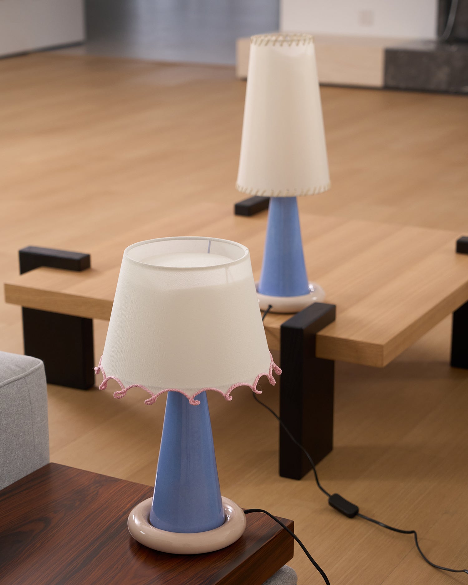 Rhett Modern Ceramic Table Lamp - Letslighting