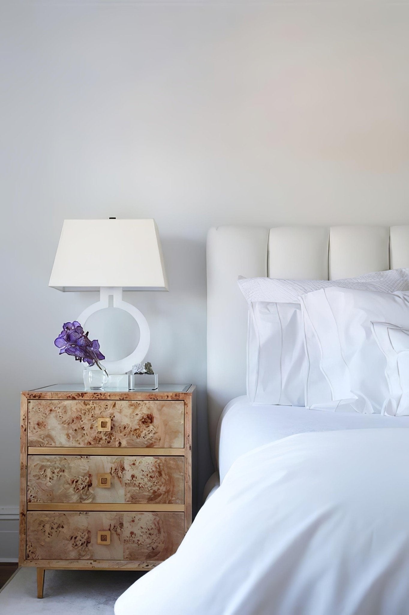 Vantor Fabric Minimalist Table Lamp - Letslighting