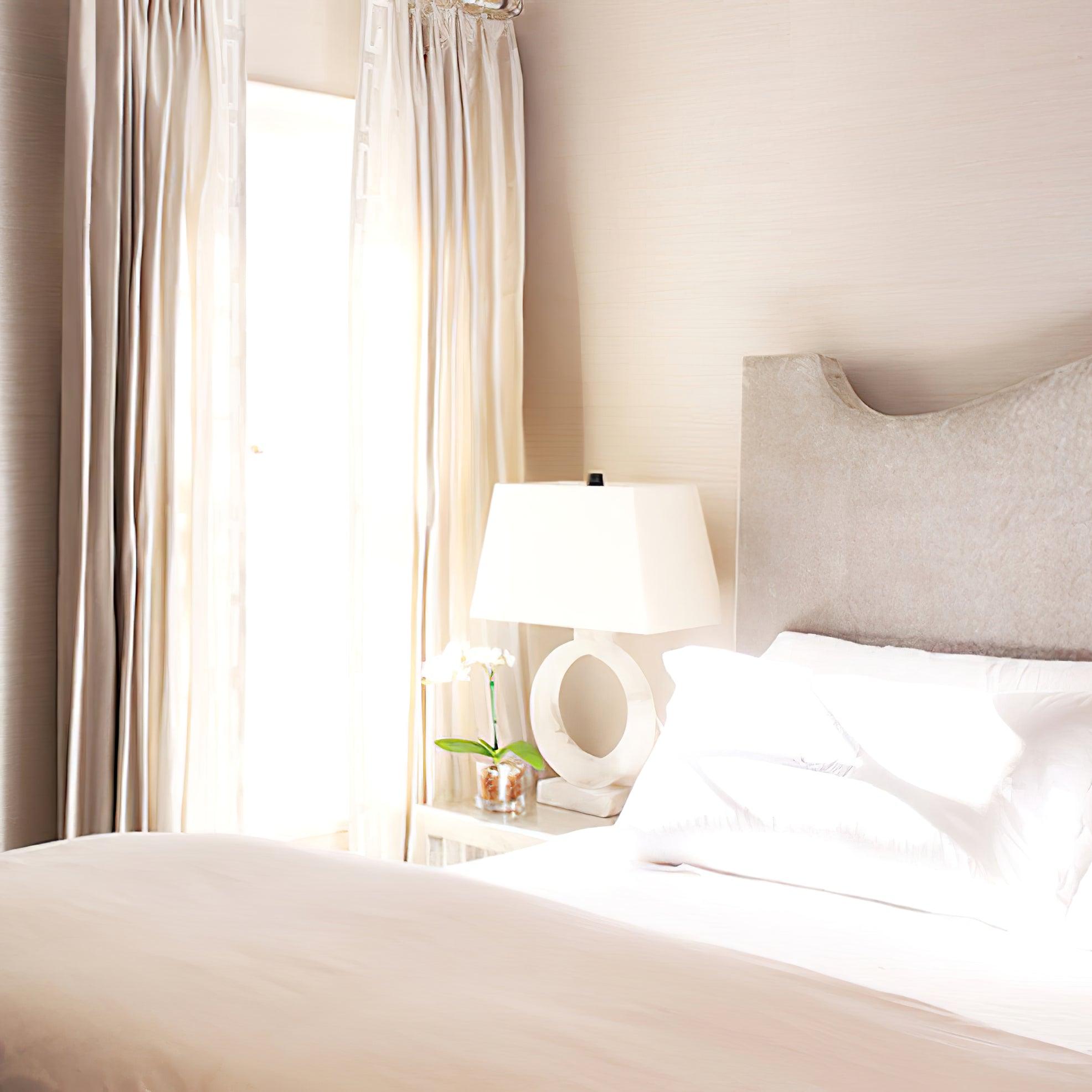 Vantor Fabric Minimalist Table Lamp - Letslighting