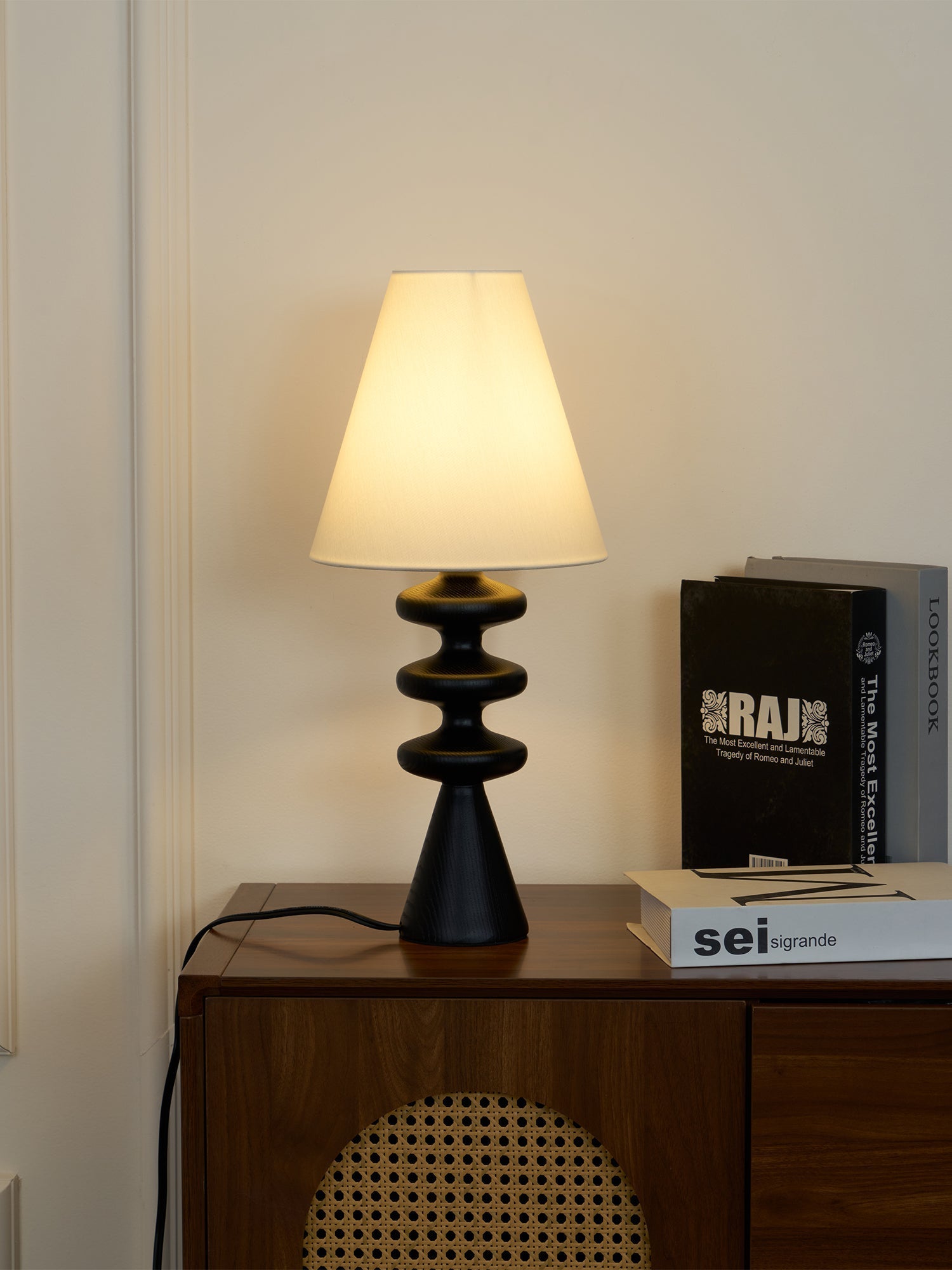 Kameron Modern Wood Table Lamp - Letslighting