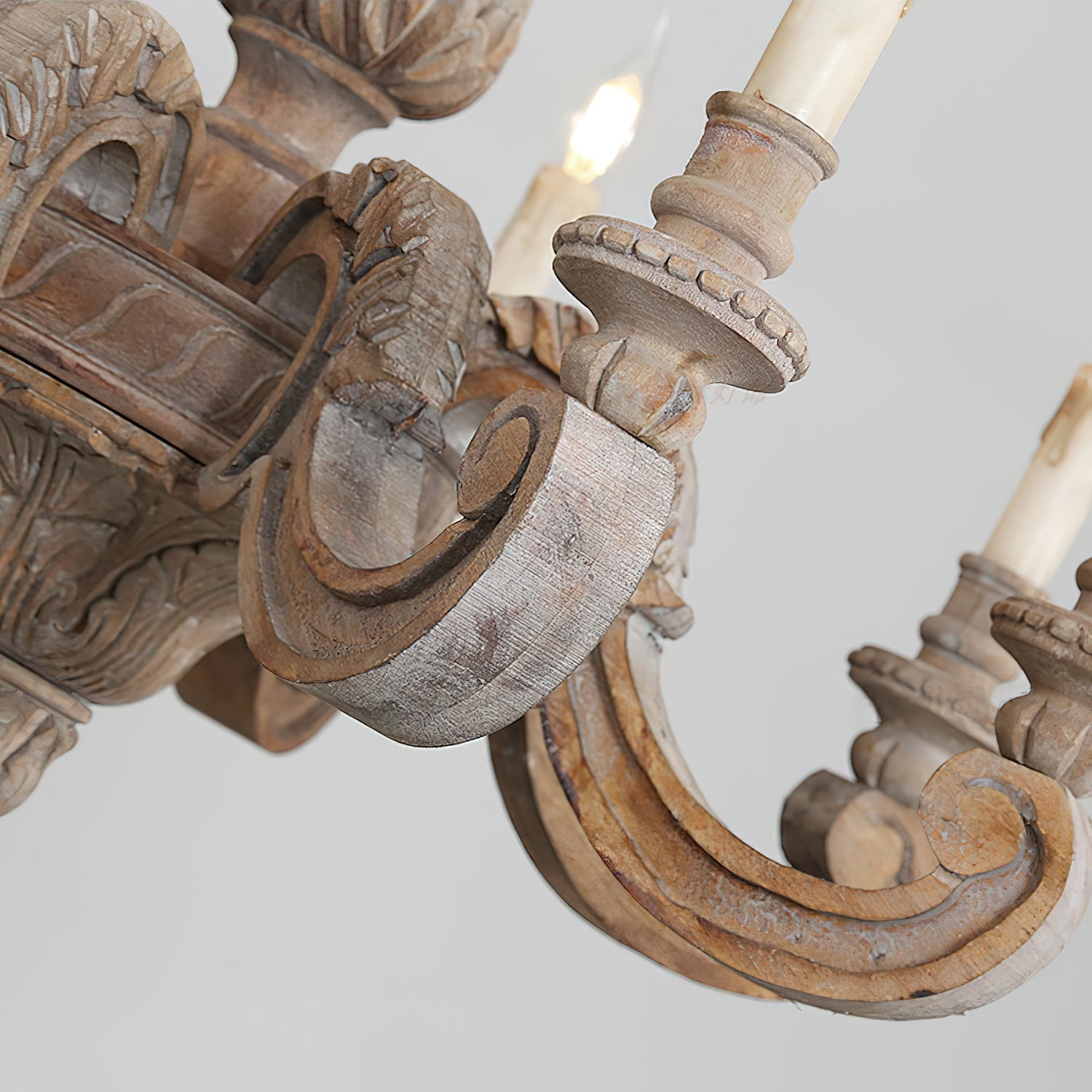 Olrinila Roman Pillar Hand-carved Wood Chandelier - Letslighting
