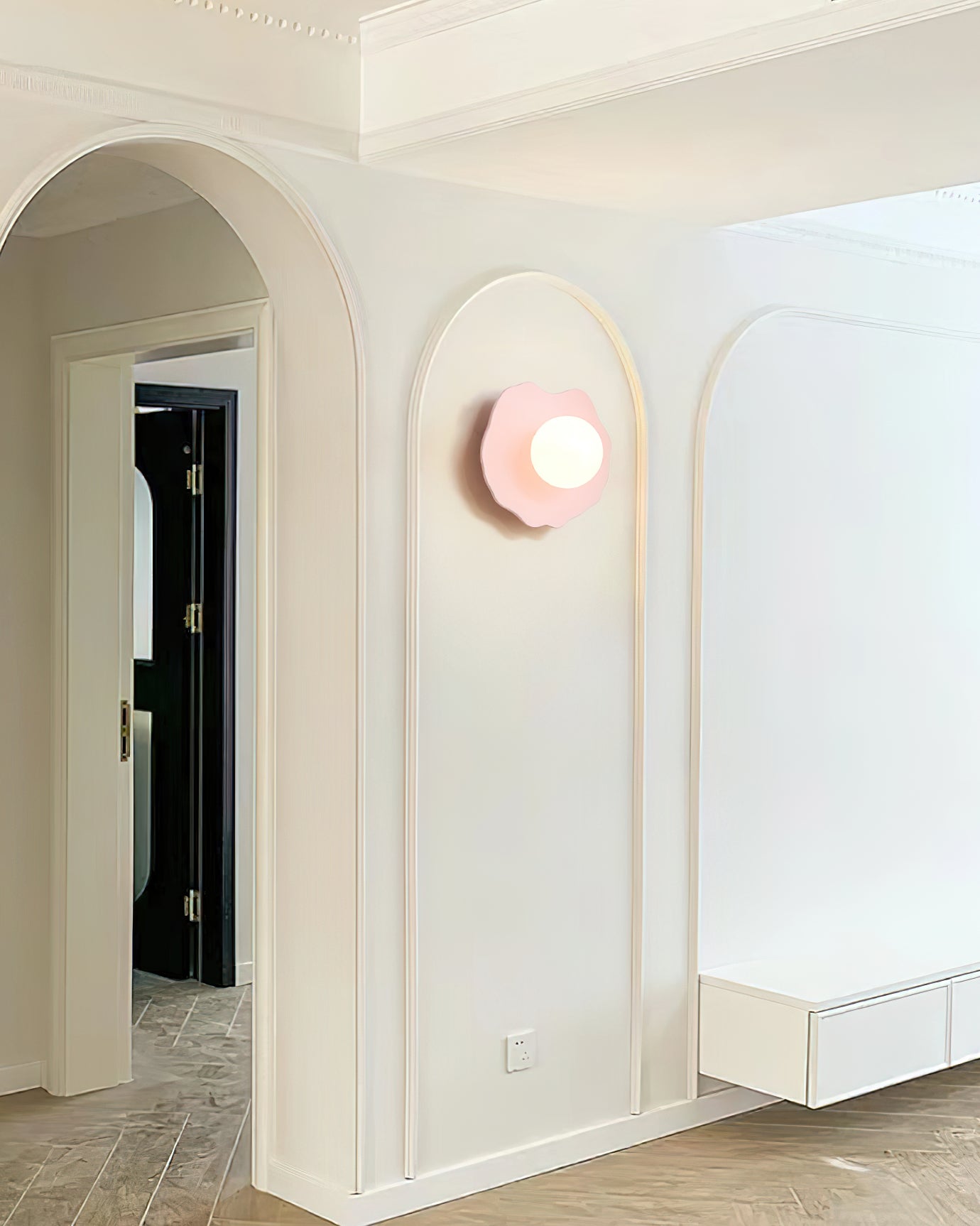 Wall Lamp Scalloped Resin Disc with Canopy - Letslighting