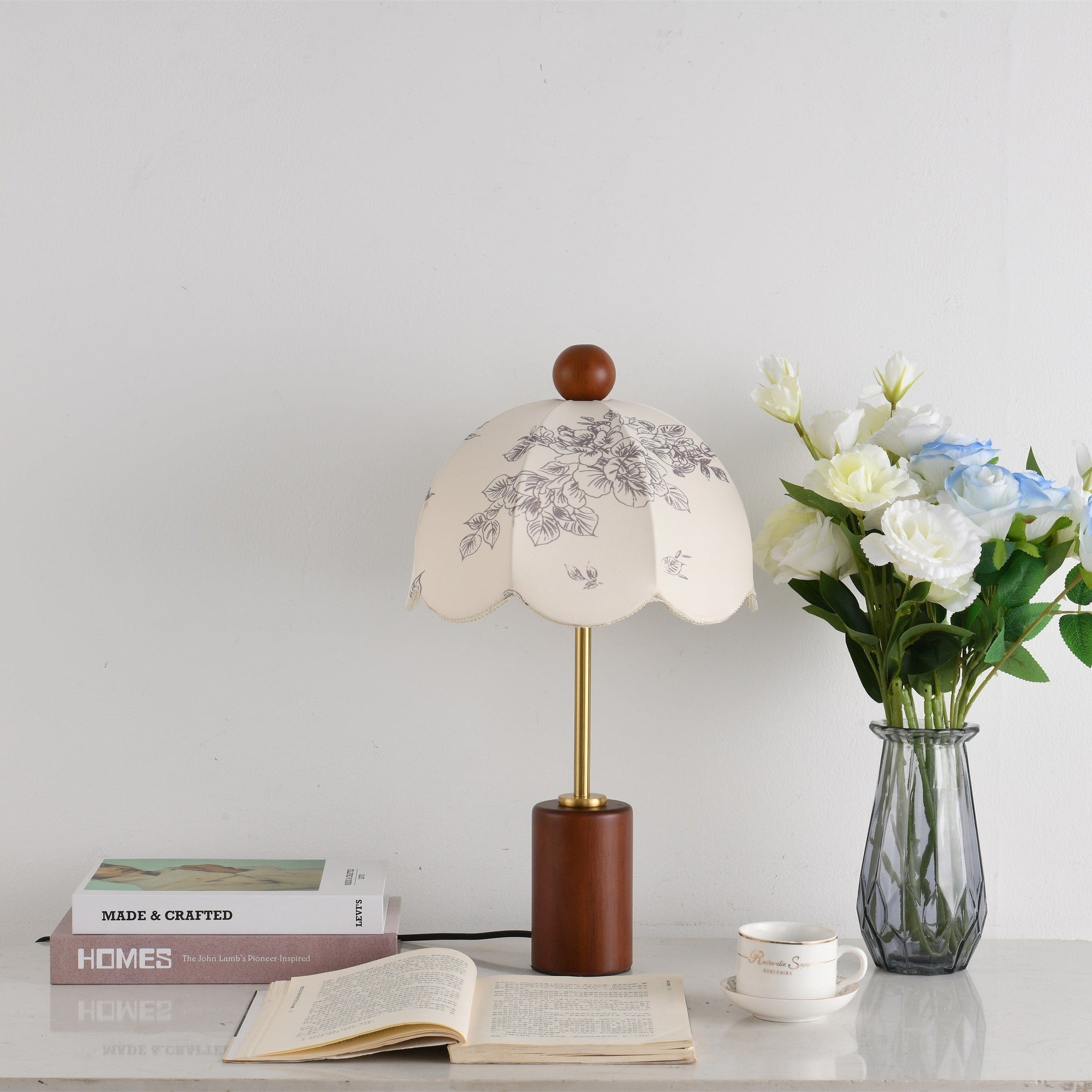 Quinn Vintage Fabric Table Lamp - Letslighting