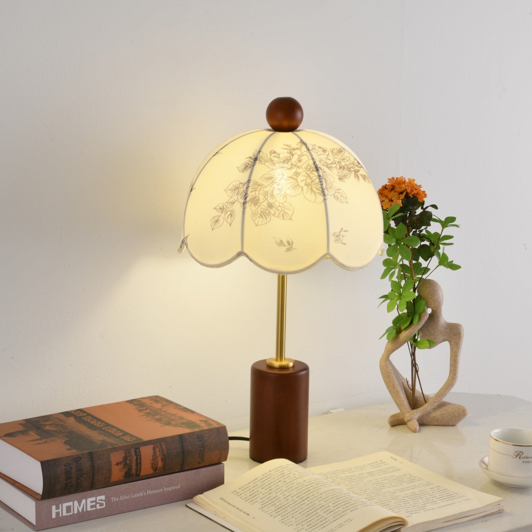 Quinn Vintage Fabric Table Lamp - Letslighting