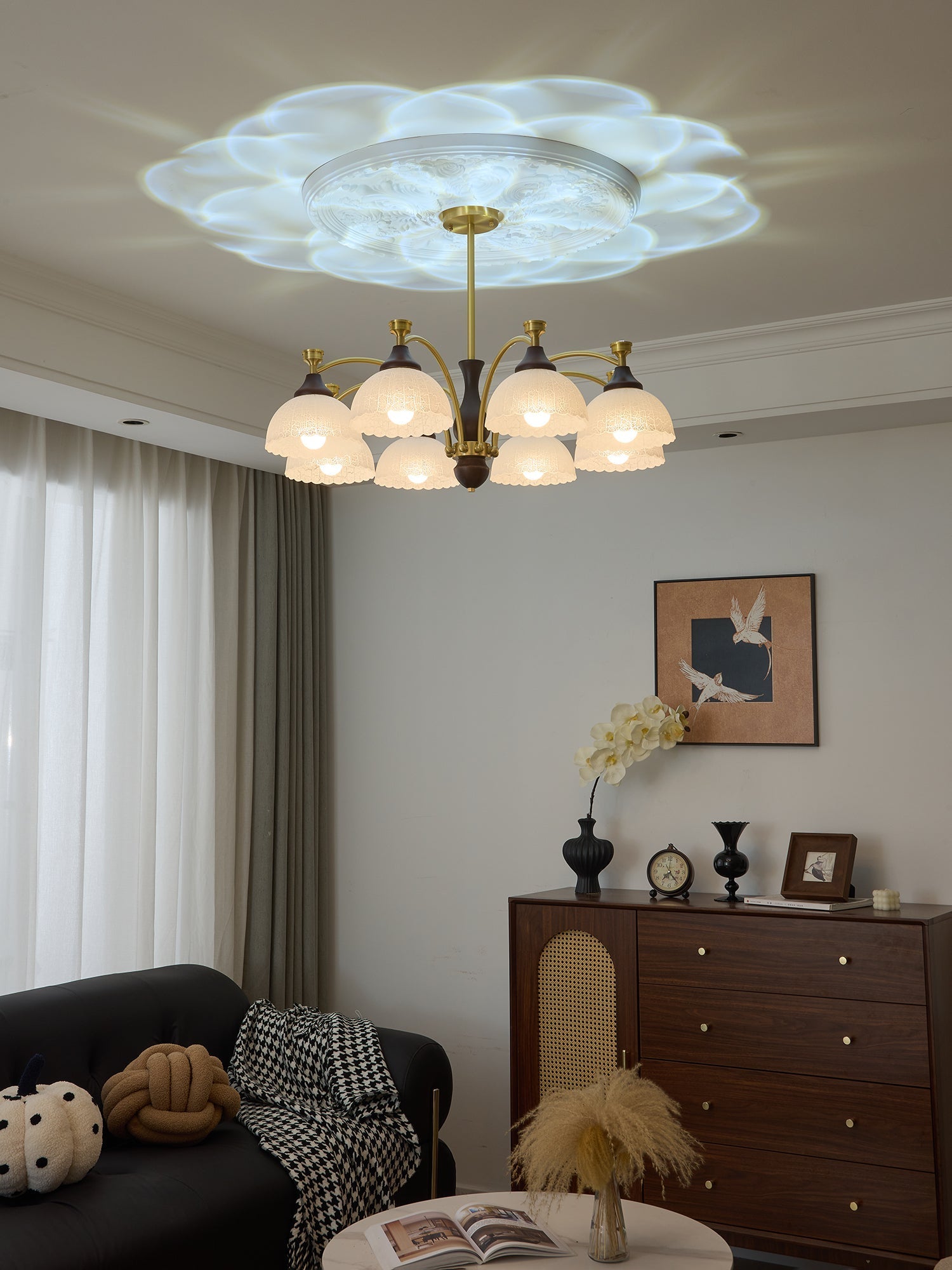 Avvynila Traditional Elegance Vintage Brass Wood Chandelier - Letslighting