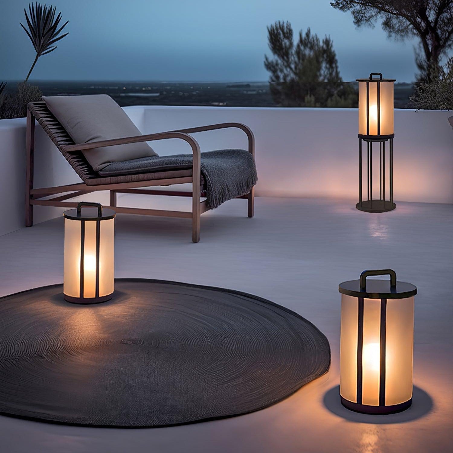 Ray Round Pillar Lantern Outdoor Light