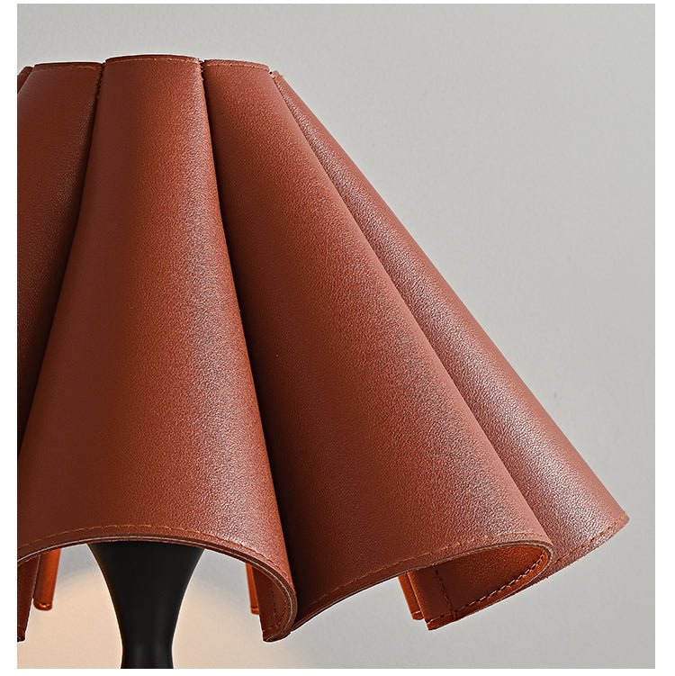 Saddle Modern Leather Table Lamp