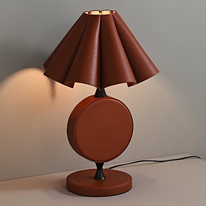 Saddle Modern Leather Table Lamp