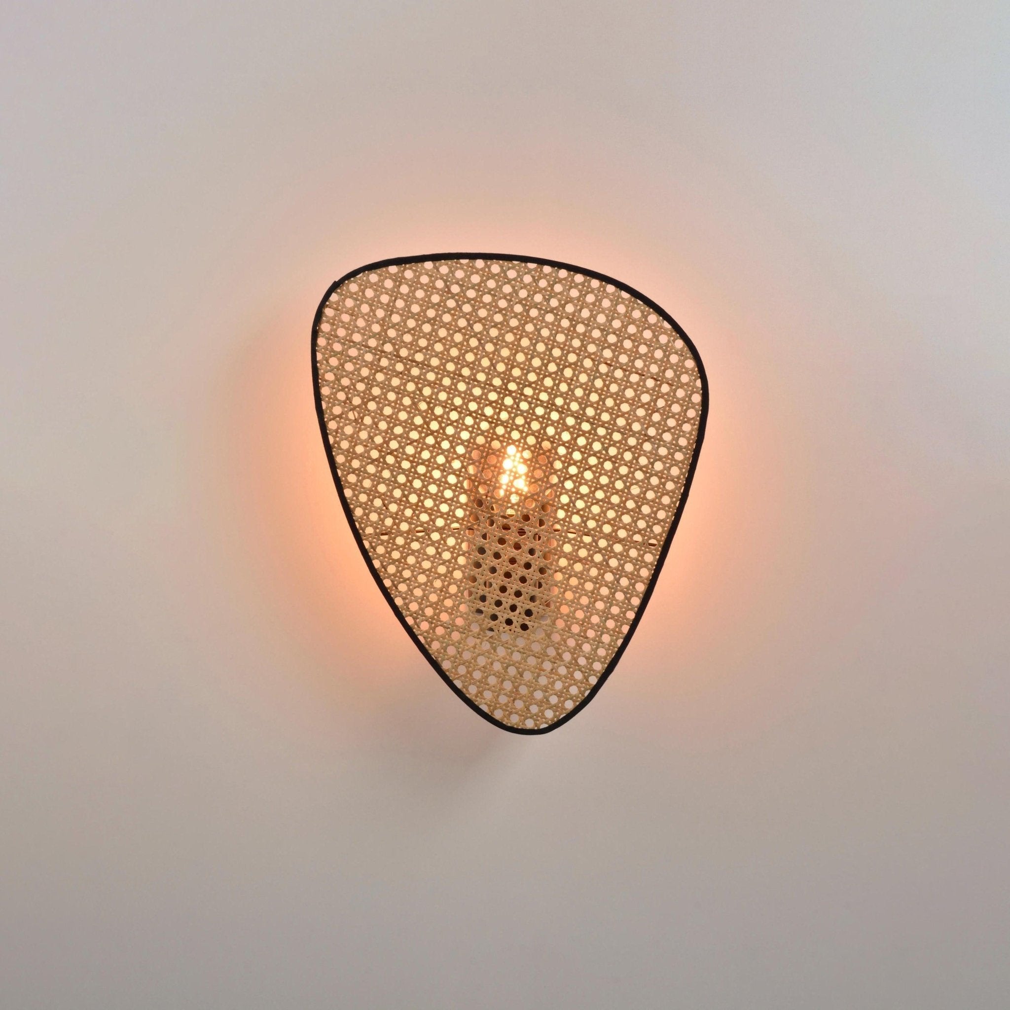 Uvelan Art Natural Cannage Bamboo Sconce Wall lamp - Letslighting