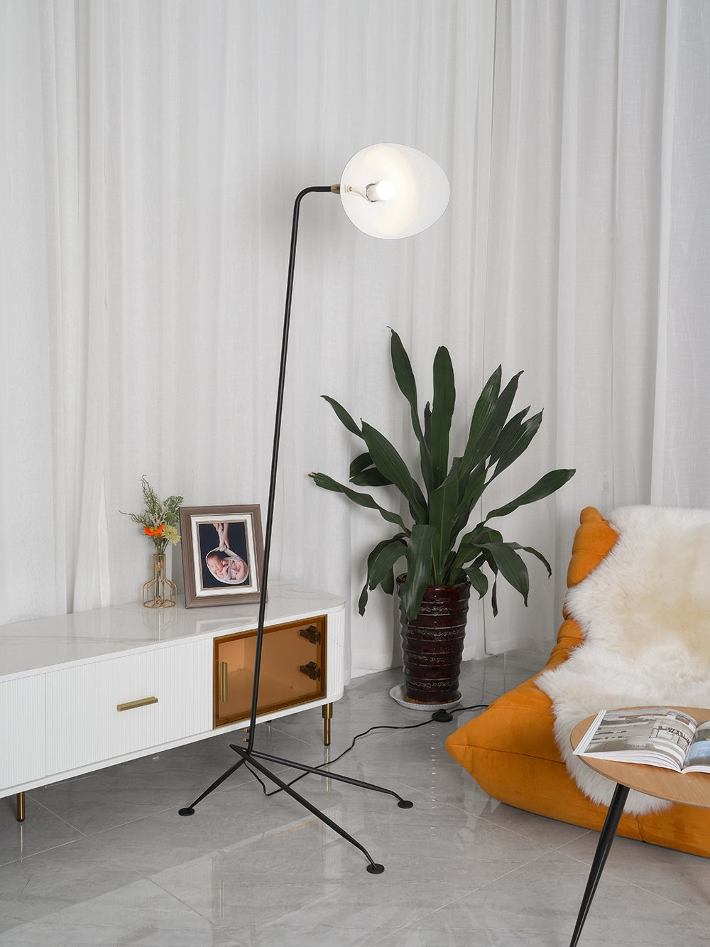 Nellie Minimalist metal Floor Lamp - Letslighting
