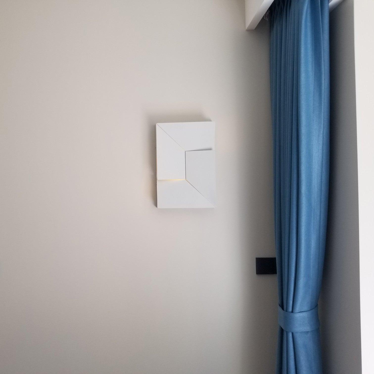 Zoliria Shadows Rechargeable Grand Sconce Wall lamp - Letslighting