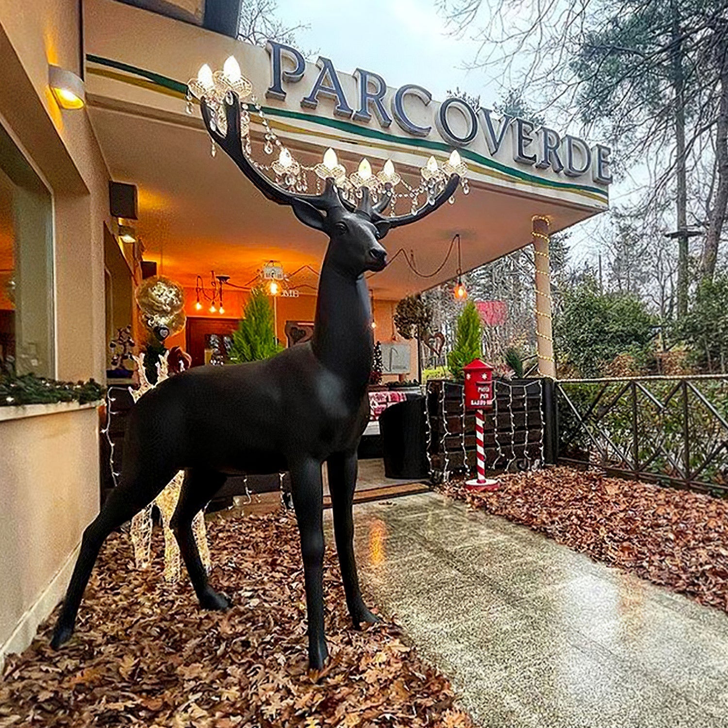 Lustra Floor Lamp Deer Figure Playful Artistic - Letslighting