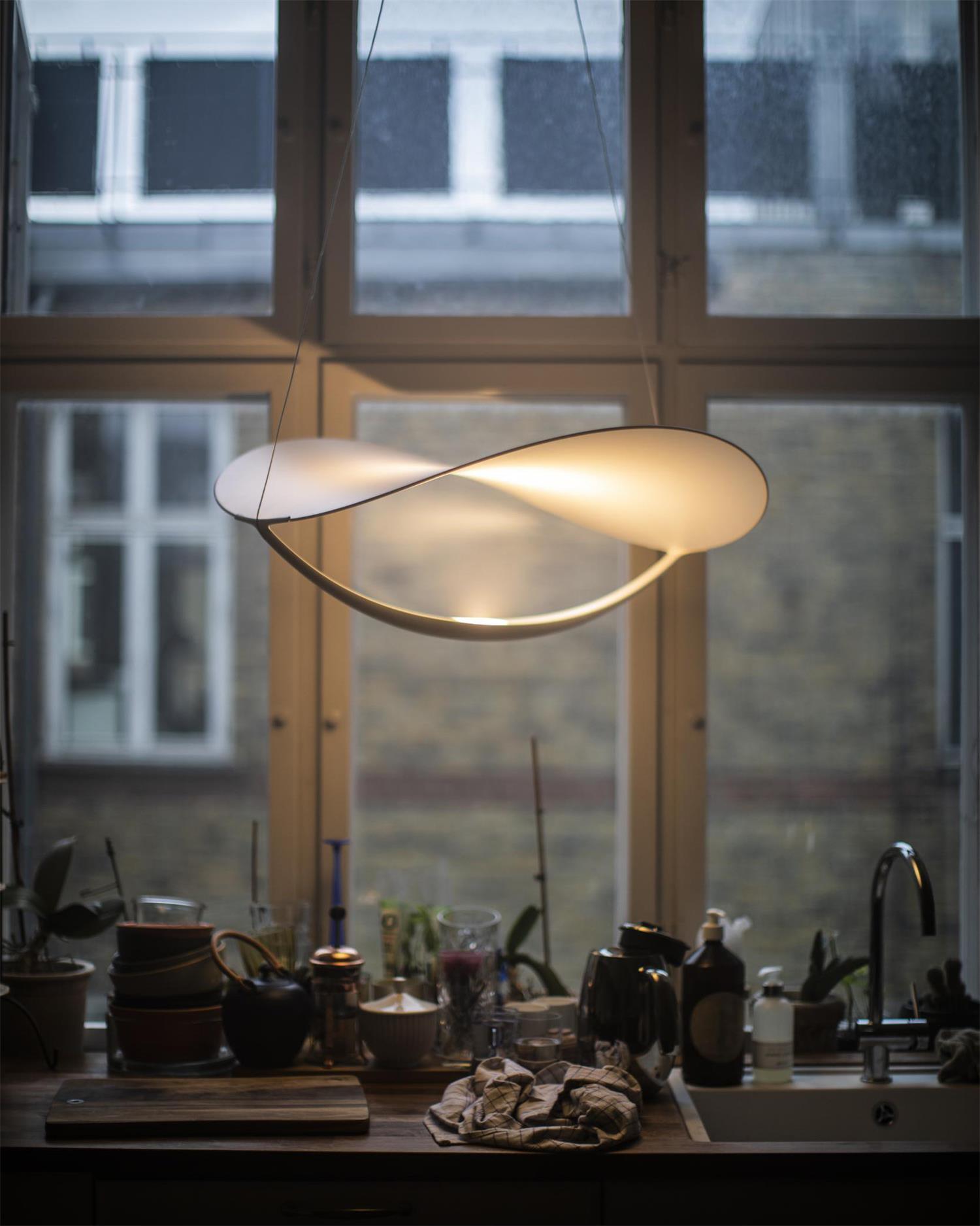 Shield Pendant Lamp Curved Organic Minimalist - Letslighting