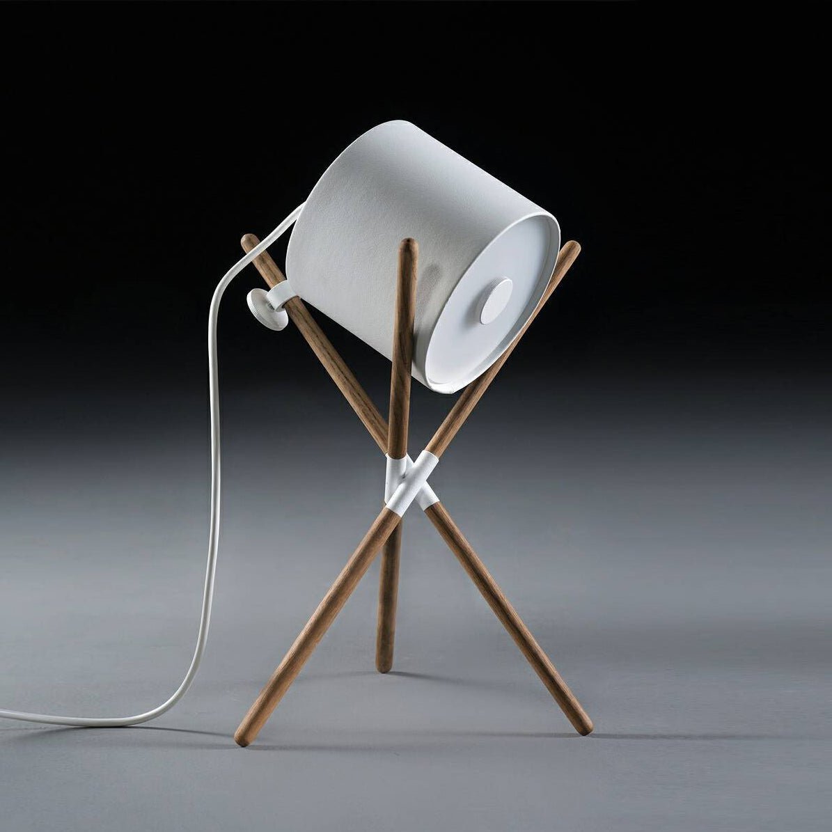 Daphane Modern Table Lamp - Letslighting