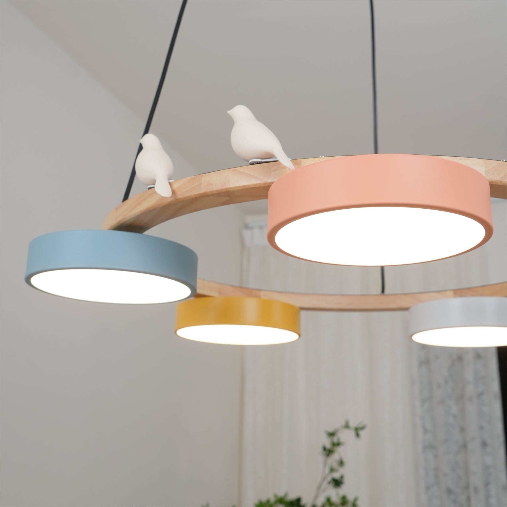 Muto  Chandelier Bird Round