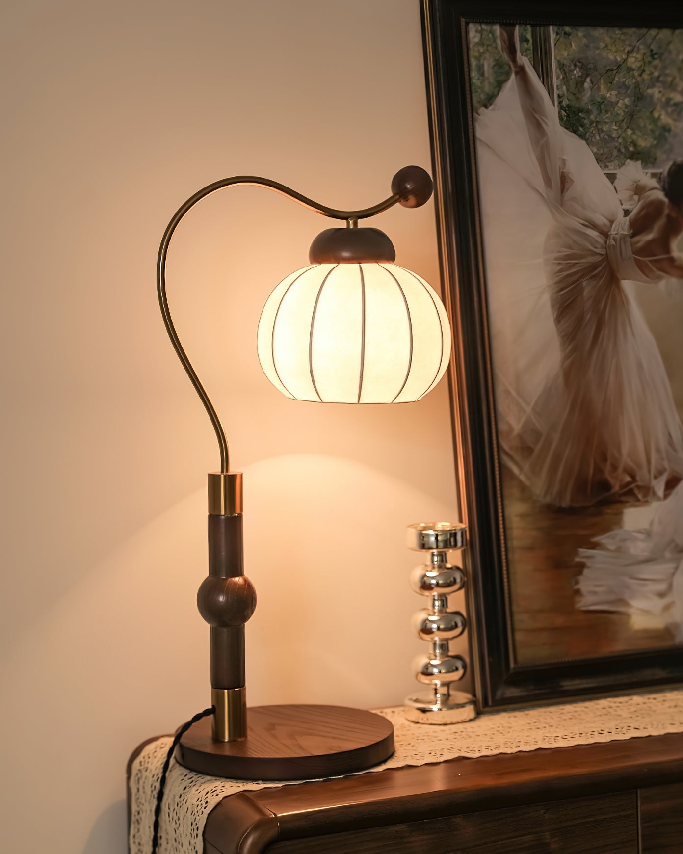 Zyran Silk Wood Retro Table Lamp - Letslighting