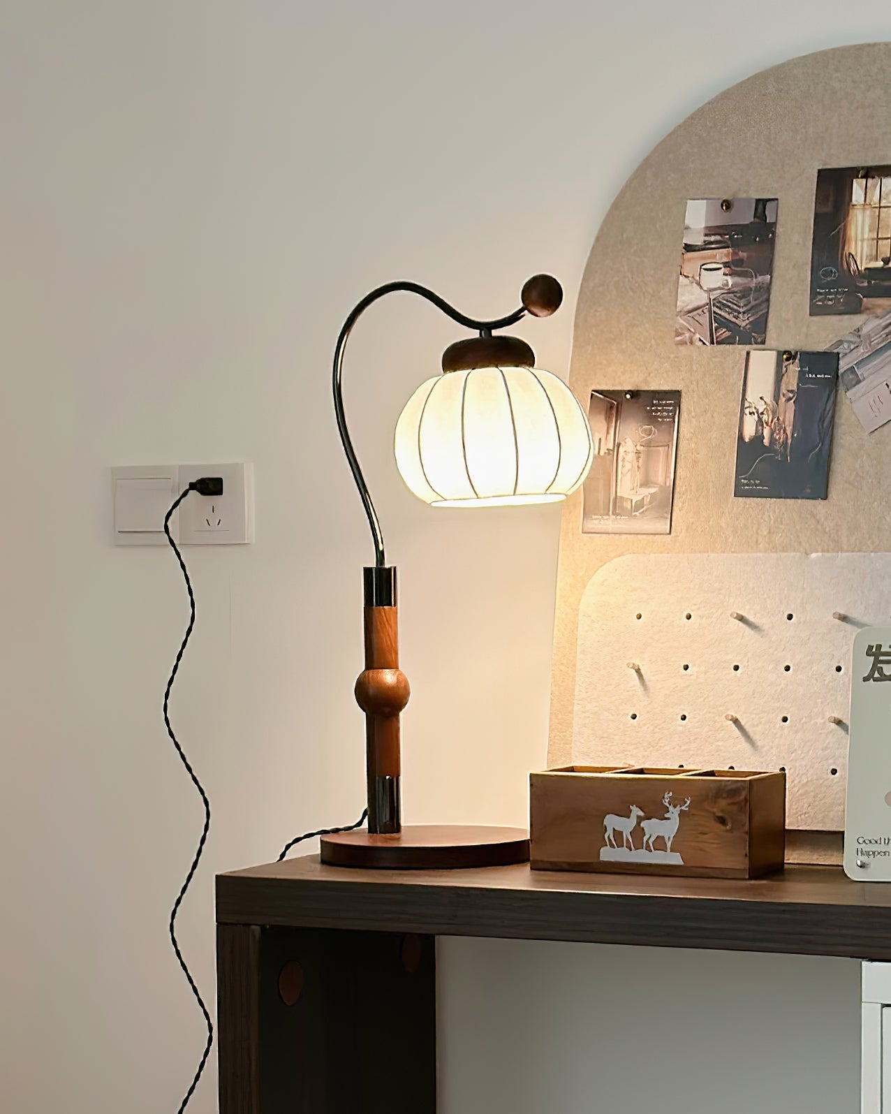 Zyran Silk Wood Retro Table Lamp - Letslighting